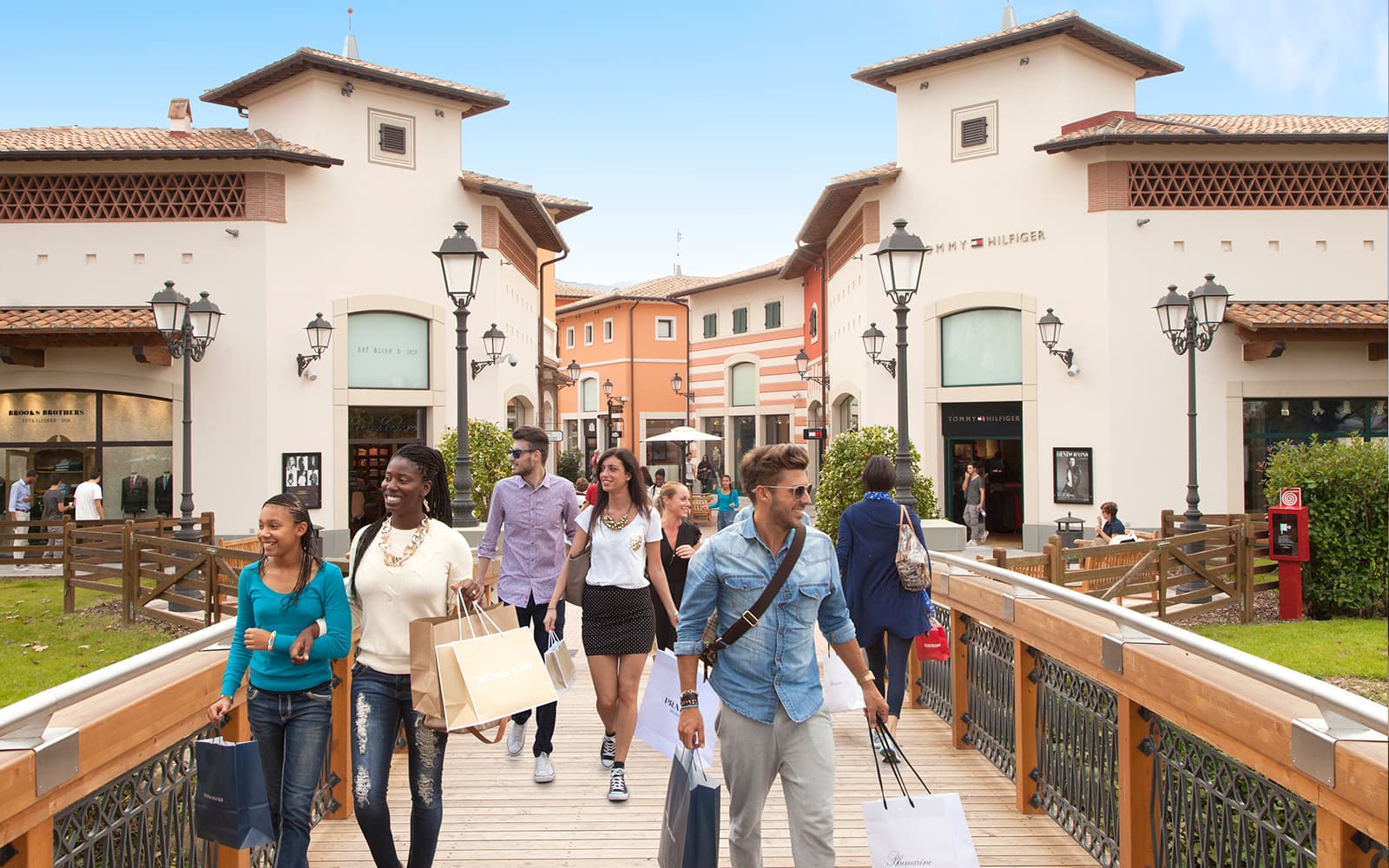 From Florence: Round Trip Shuttle Bus Service to Barberino Outlet tickets in Florence - Features | TickYourList