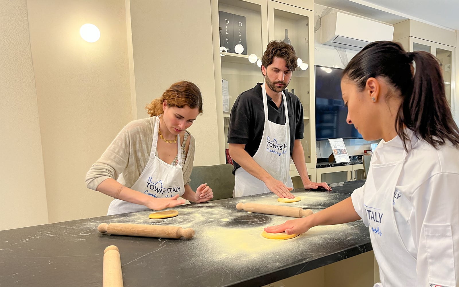 listing card gallery - Image 1 of 7