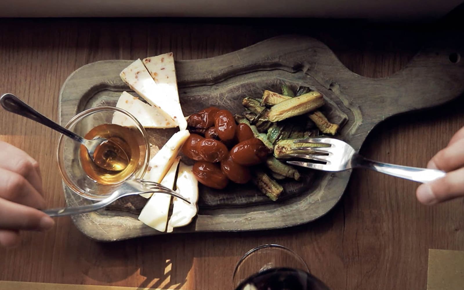 VIP Semi-Private Super Tuscan Wine Tour with a Masterclass by a Wine Expert tickets in Florence - Features | TickYourList