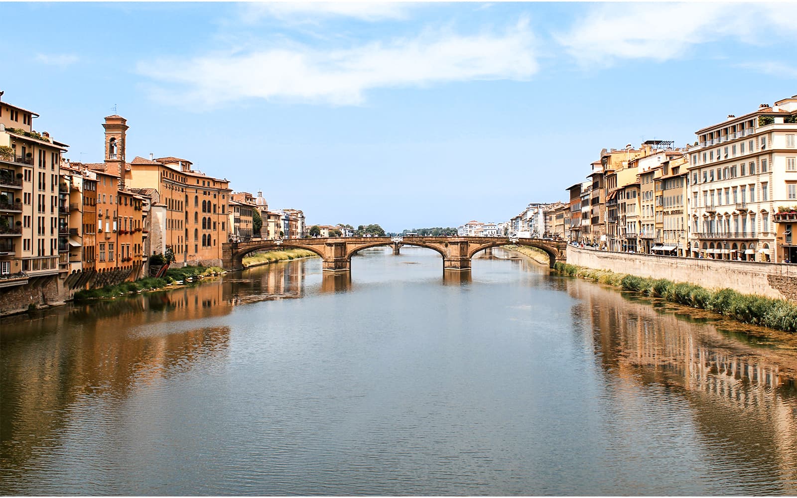 1-Hour Sightseeing Cruise in Florence with Tuscan Lunch