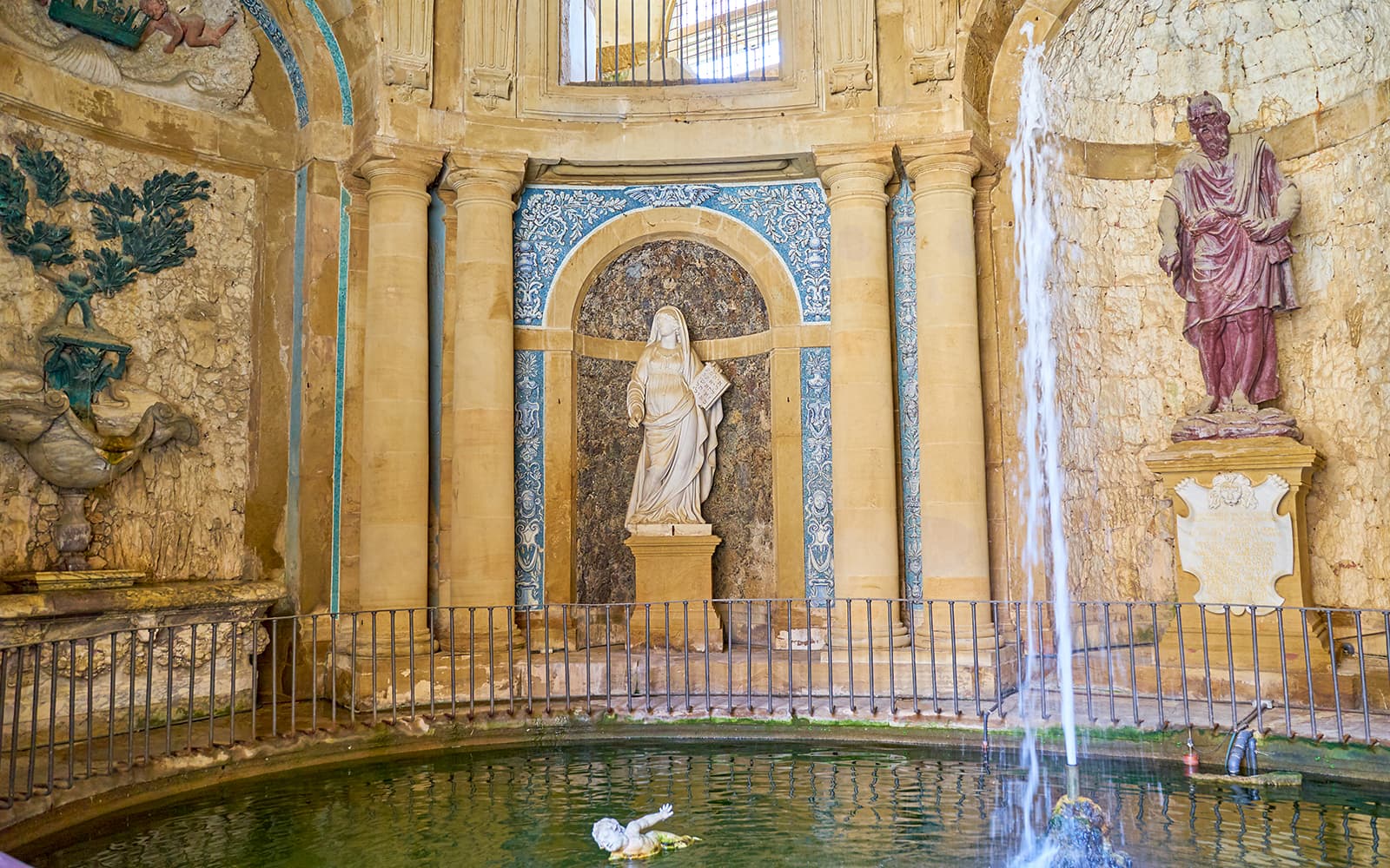 Pitti Palace, Palatine Gallery & Boboli Gardens Guided Tour tickets in Florence - Attractions | TickYourList