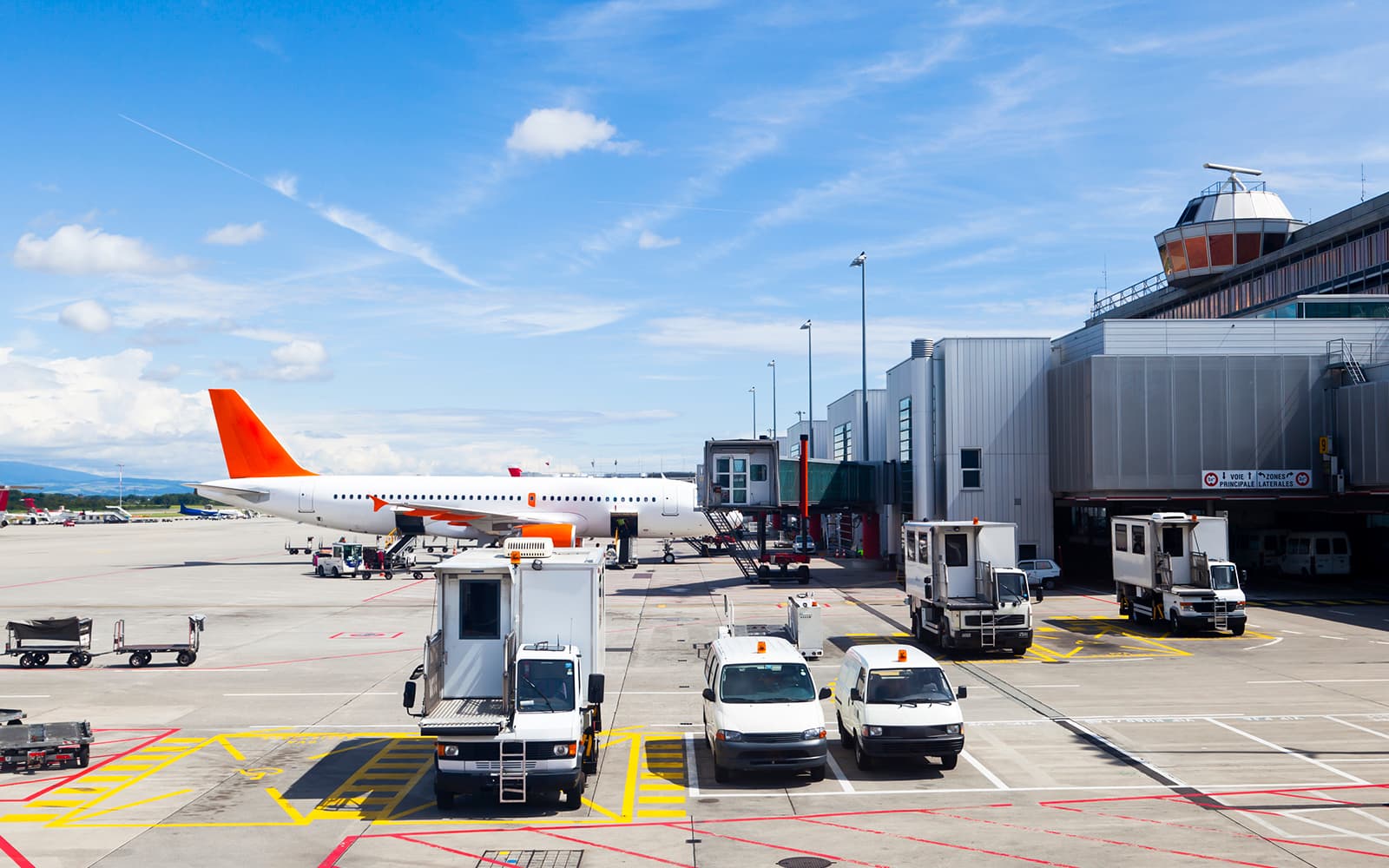 AlpyBus One-Way Tickets: Geneva Airport to/from Morzine Bus Terminal in Geneva - Attractions | TickYourList