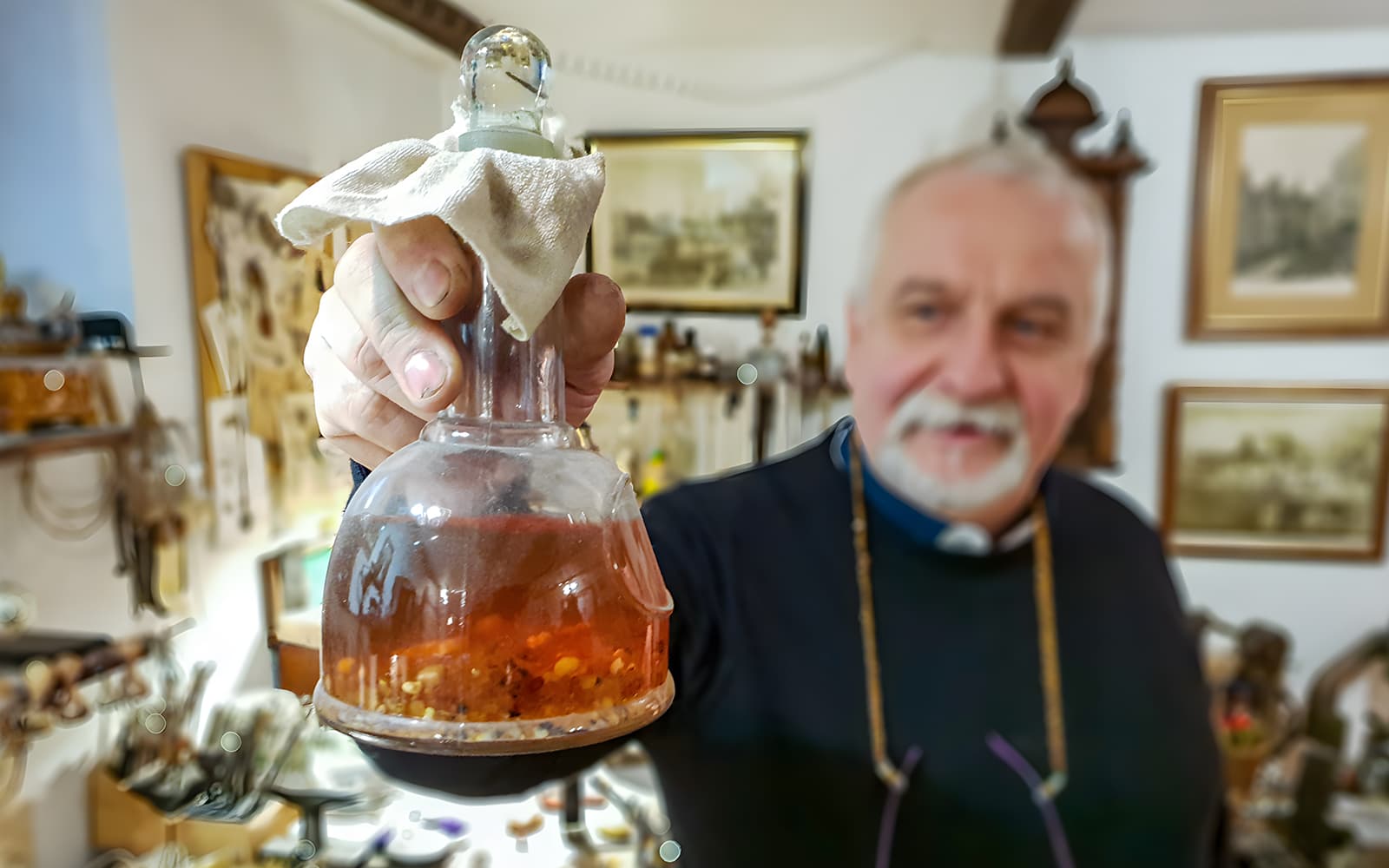 Tickets to 1.5-Hour Amber Workshop in Gdańsk