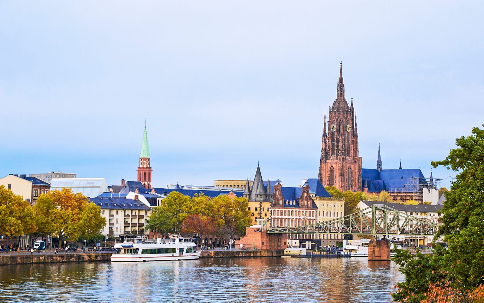 Combo: Frankfurt Panorama Cruise + Hop-on Hop-off Bus Tour tickets in Frankfurt am Main - Activities | TickYourList