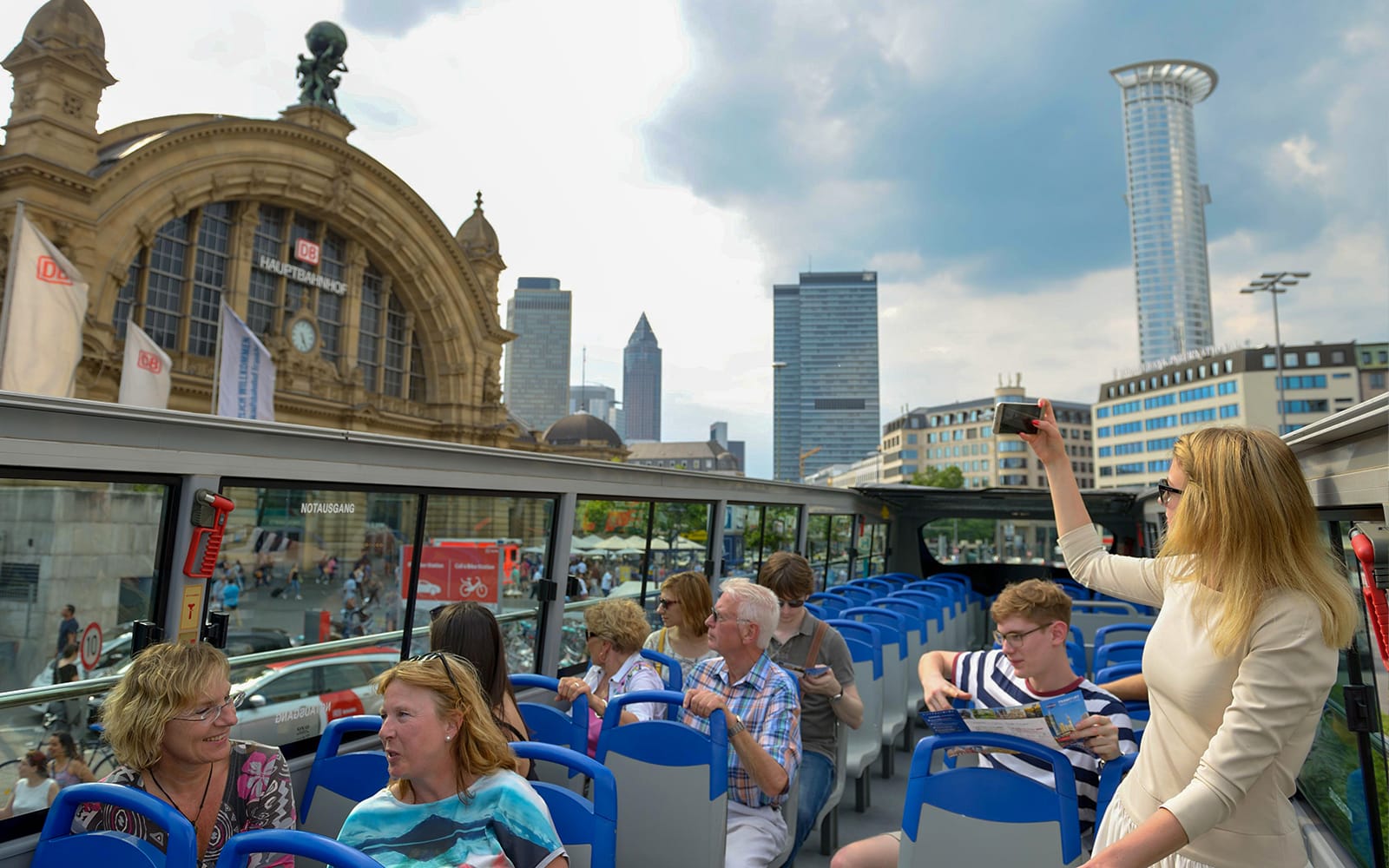 Combo: Frankfurt Panorama Cruise + Hop-on Hop-off Bus Tour tickets in Frankfurt am Main - Features | TickYourList