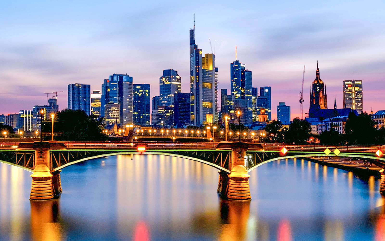2-Hour Frankfurt Evening Skyline Cruise tickets in Frankfurt am Main - Activities | TickYourList