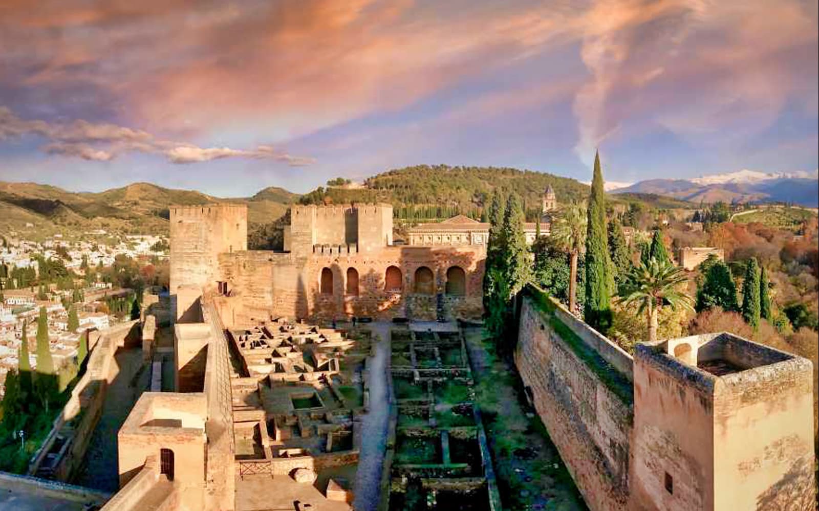 Alhambra Premium Skip-the-Line Guided Tour with Nasrid Palaces tickets in Granada - Full Experience | TickYourList