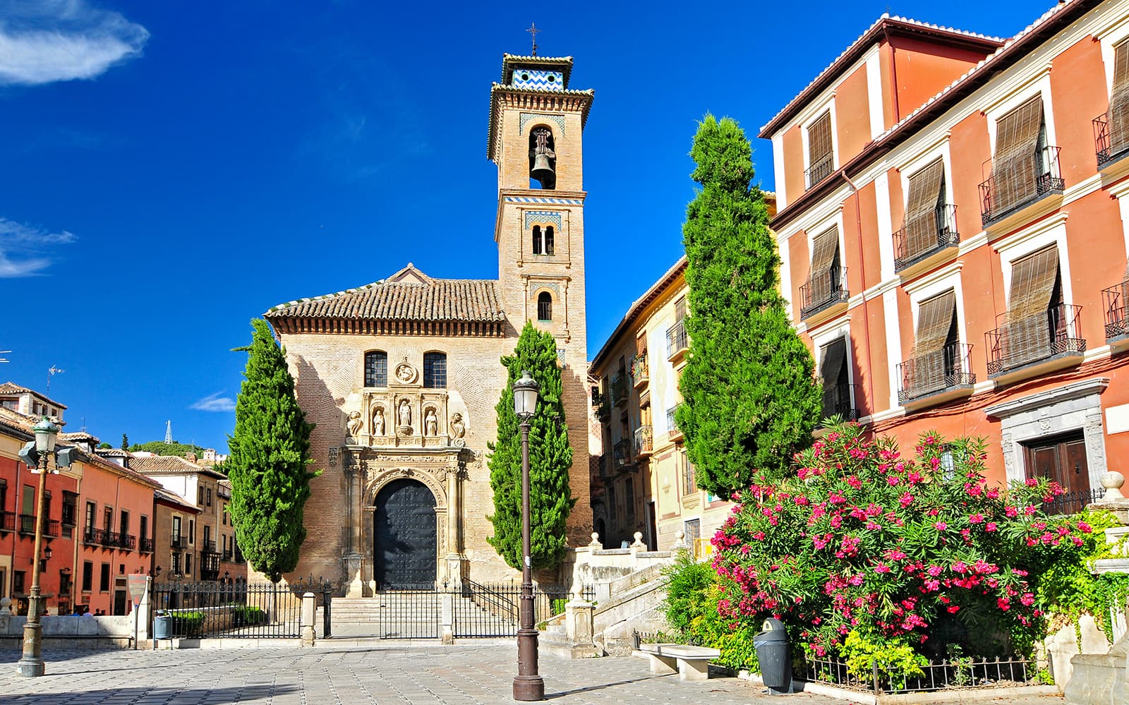 Cathedral and Royal Chapel + Albaicin and Sacromonte tickets in Granada - Attractions | TickYourList