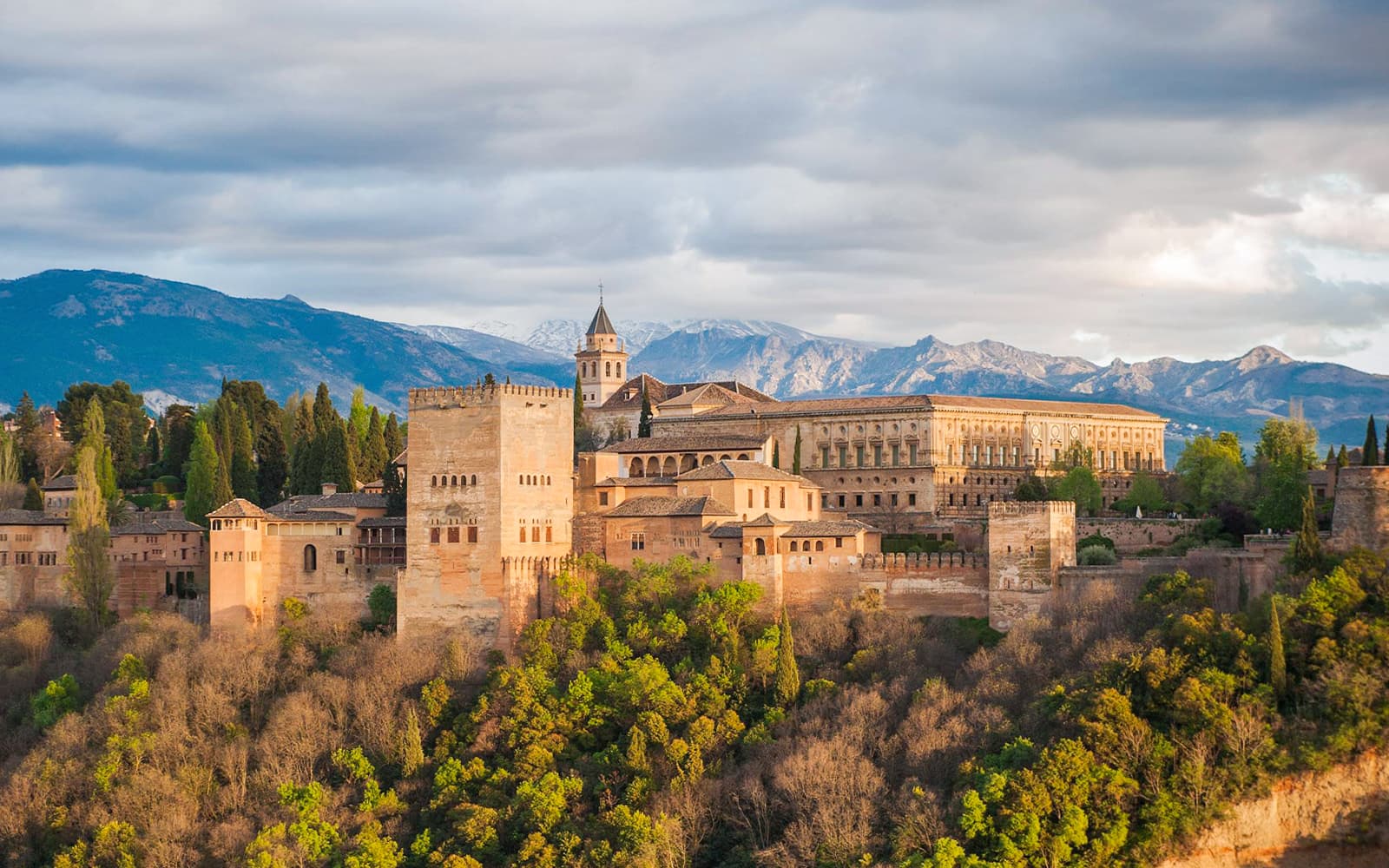 Alhambra Skip-the-Line Tickets with Audio Guide
