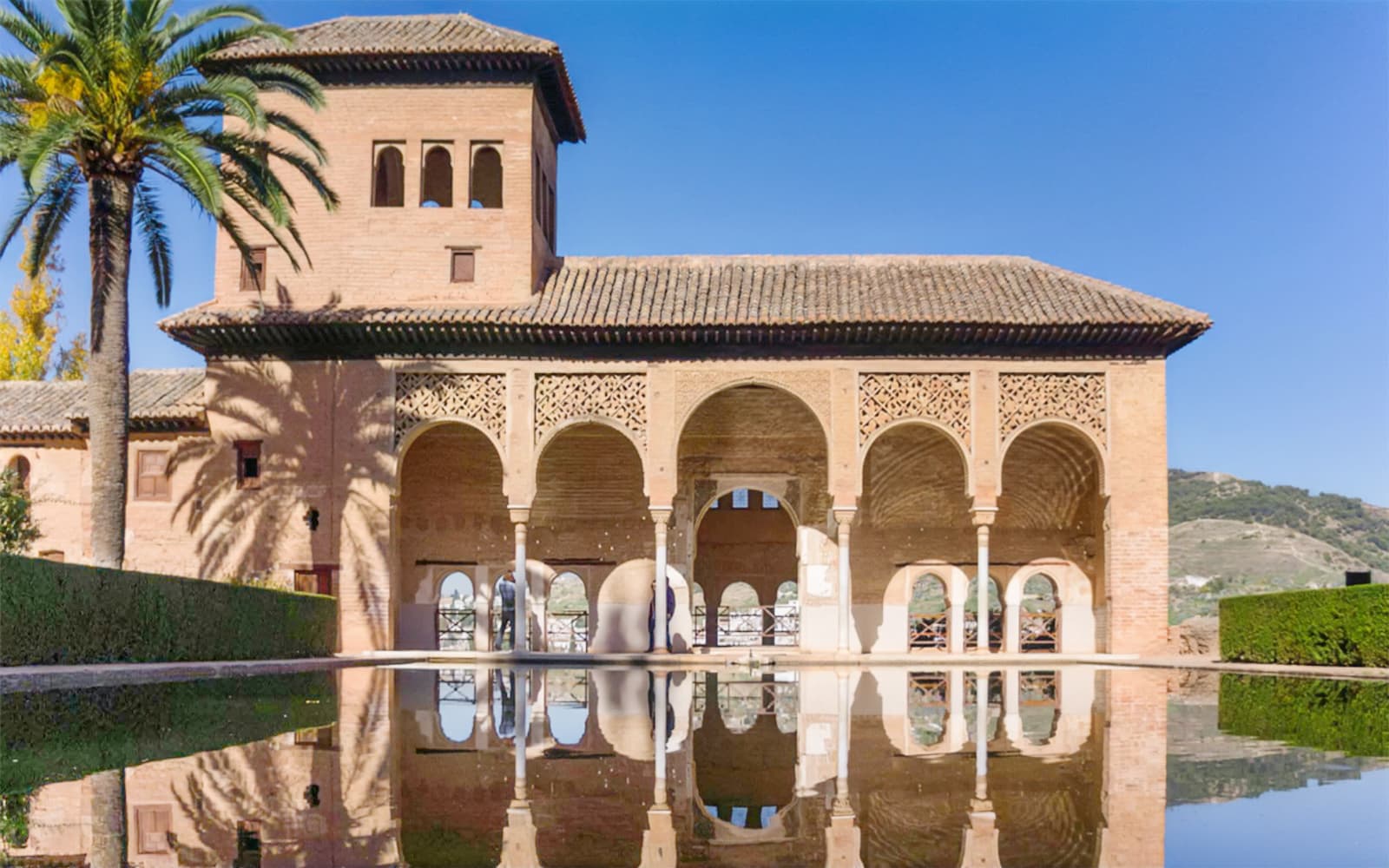 Skip-the-Line Tickets to Alcazaba and Gardens of Alhambra with Audio Guide in Granada - Attractions | TickYourList