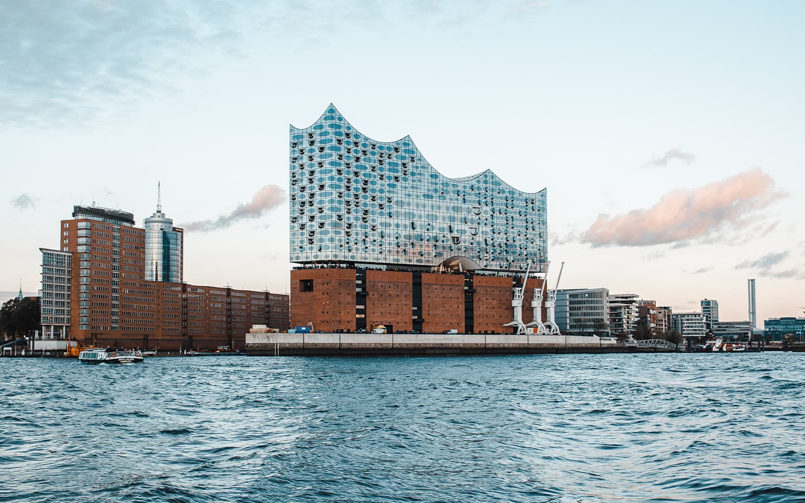 Elbphilharmonie Exterior Guided Walking Tour