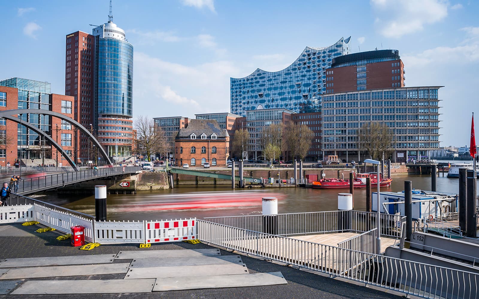 Elbphilharmonie Exterior Guided Walking Tour tickets in Hamburg - Activities | TickYourList