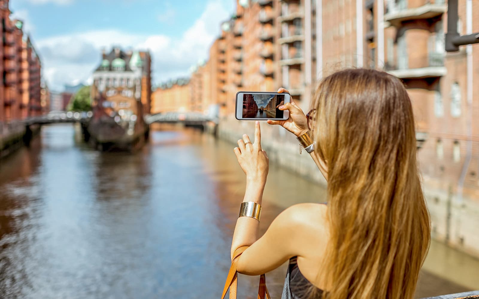 Combo (Save 8%): 1/2/3/4/5-day Hamburg CARD: 150+ Attractions & Public Transport + Stadtrundfahrt: 1-Day Hop-On Hop-Off Tour of Hamburg tickets in Hamburg - Activities | TickYourList