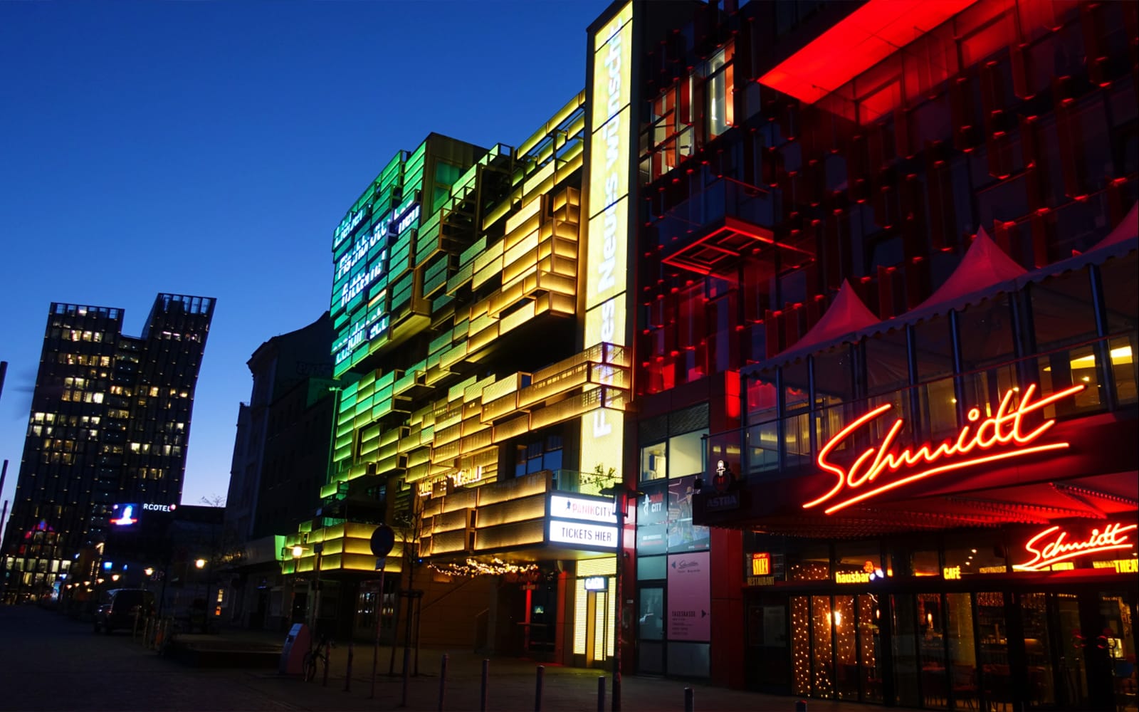 Hamburg Complete Nightlife Reeperbahn & St. Pauli Tour experience tickets in Hamburg | TickYourList