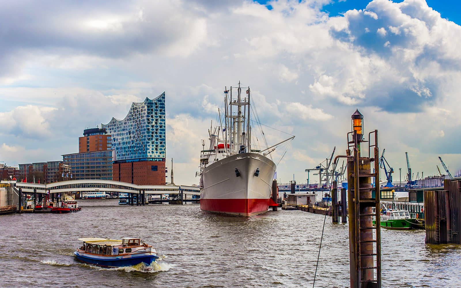Hamburg Boat Tour with Live Commentary tickets in Hamburg - Highlights | TickYourList