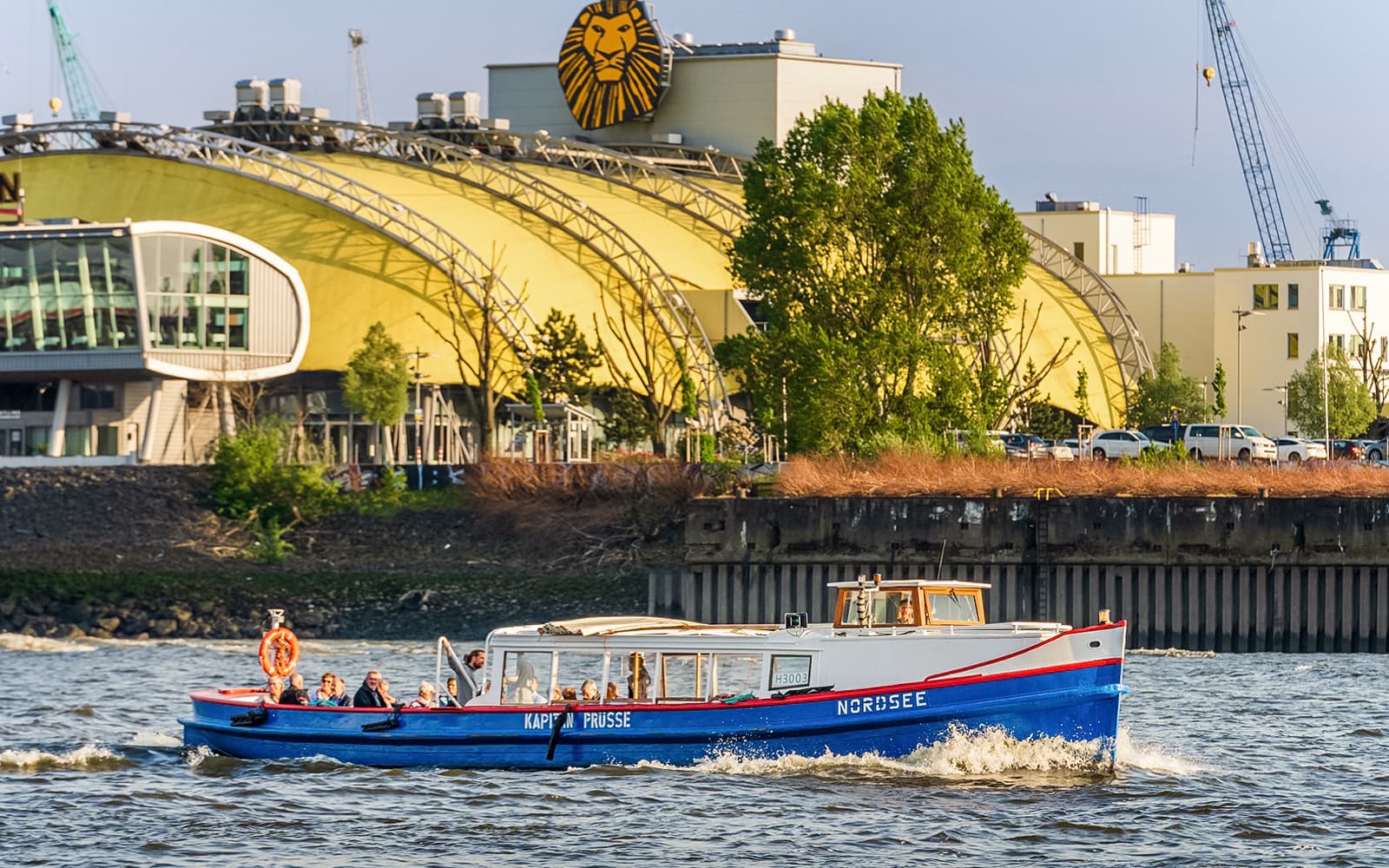 2-Hour Harbor Cruise in Hamburg with Live Commentary in German tickets in Hamburg - Attractions | TickYourList