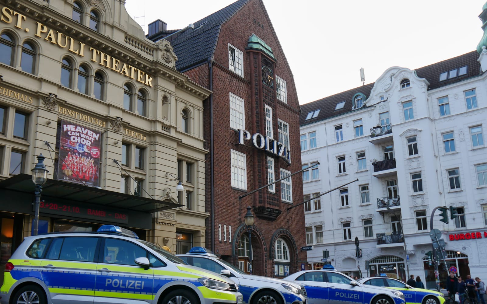 Red & Blue Light Reeperbahn Guided Tour - Above 18 Only tickets in Hamburg - Attractions | TickYourList