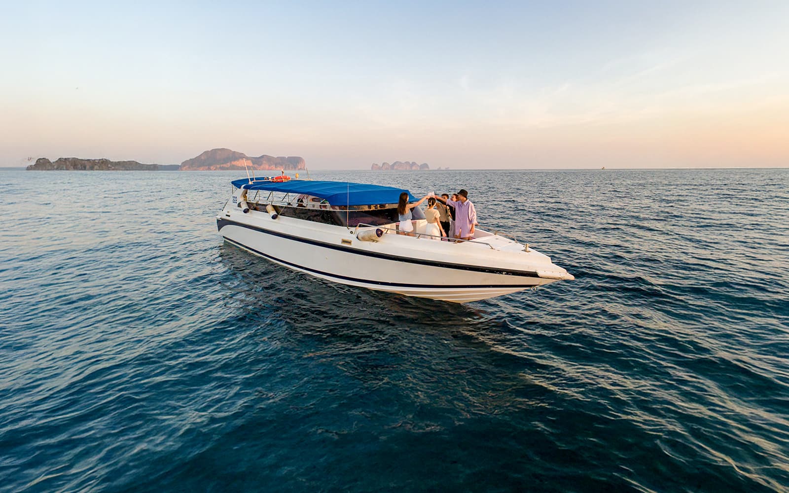 From Phuket: Phi Phi Island, Maya Bay & Bamboo Island Tour by Premium Speedboat