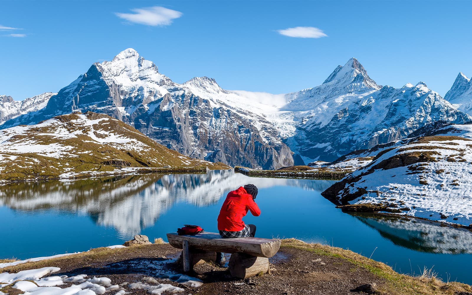 From Zürich: Grindelwald, Interlaken & Lauterbrunnen Day Trip tickets in Zurich - Features | TickYourList