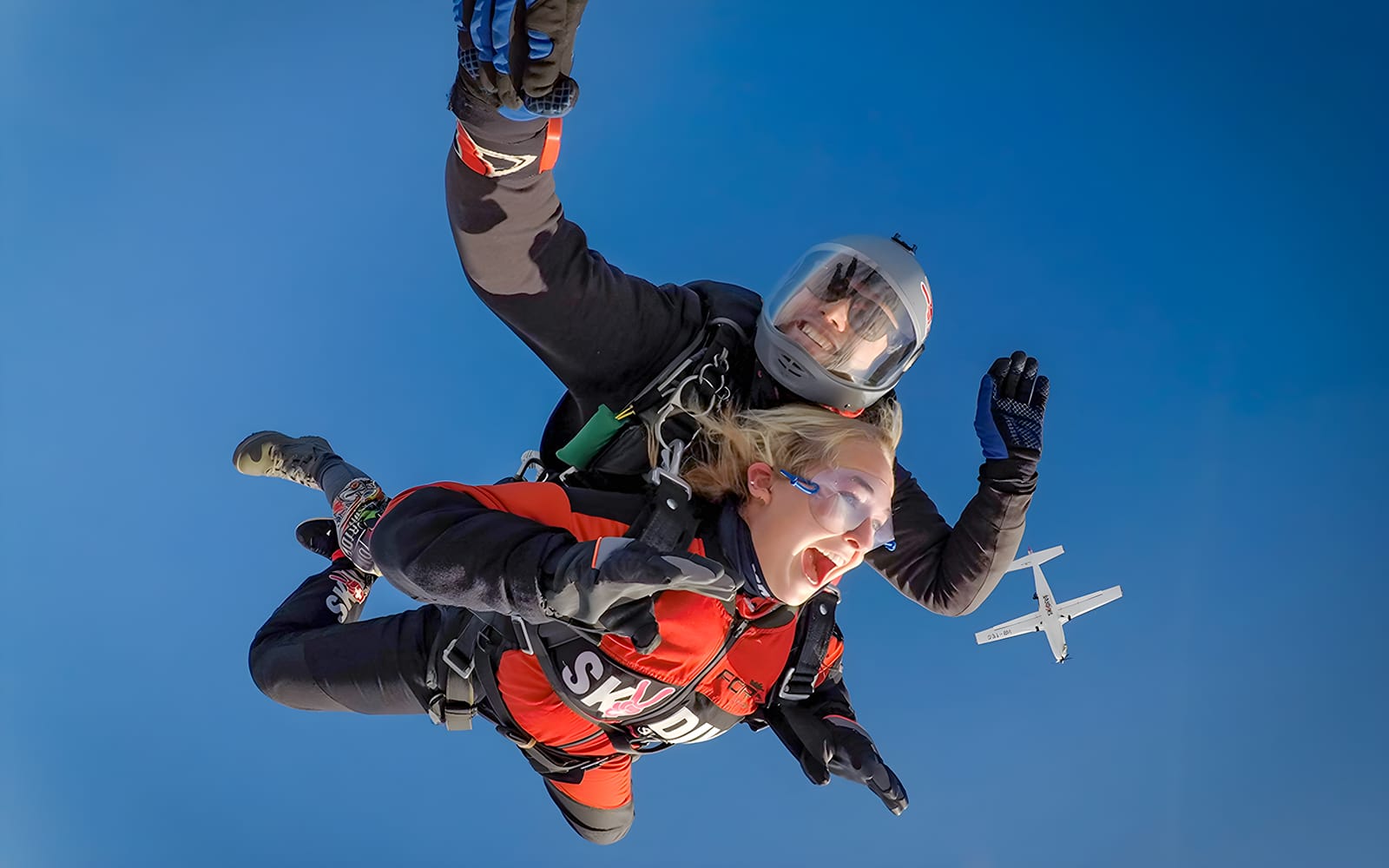 Skydive Switzerland Tickets: Tandem Skydive from 13,000 Ft in Interlaken - Attractions | TickYourList