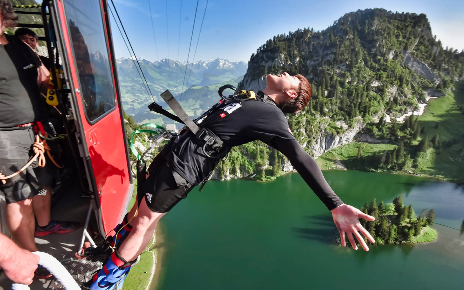 Bungy Jump Stockhorn with Gondola Ticket in Interlaken - Attractions | TickYourList