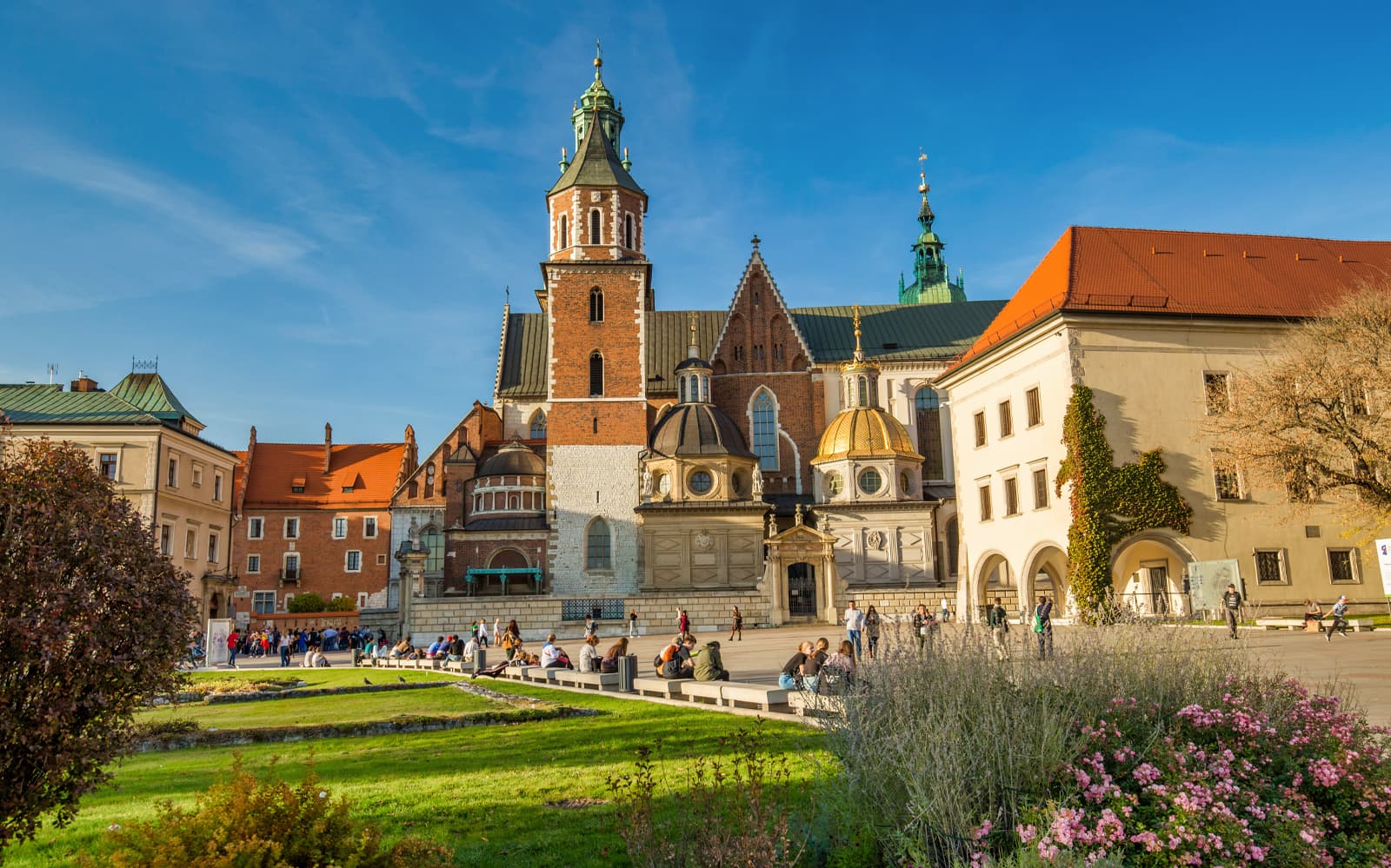 Wawel Castle & Cathedral Guided Tour tickets in Krakow - Features | TickYourList