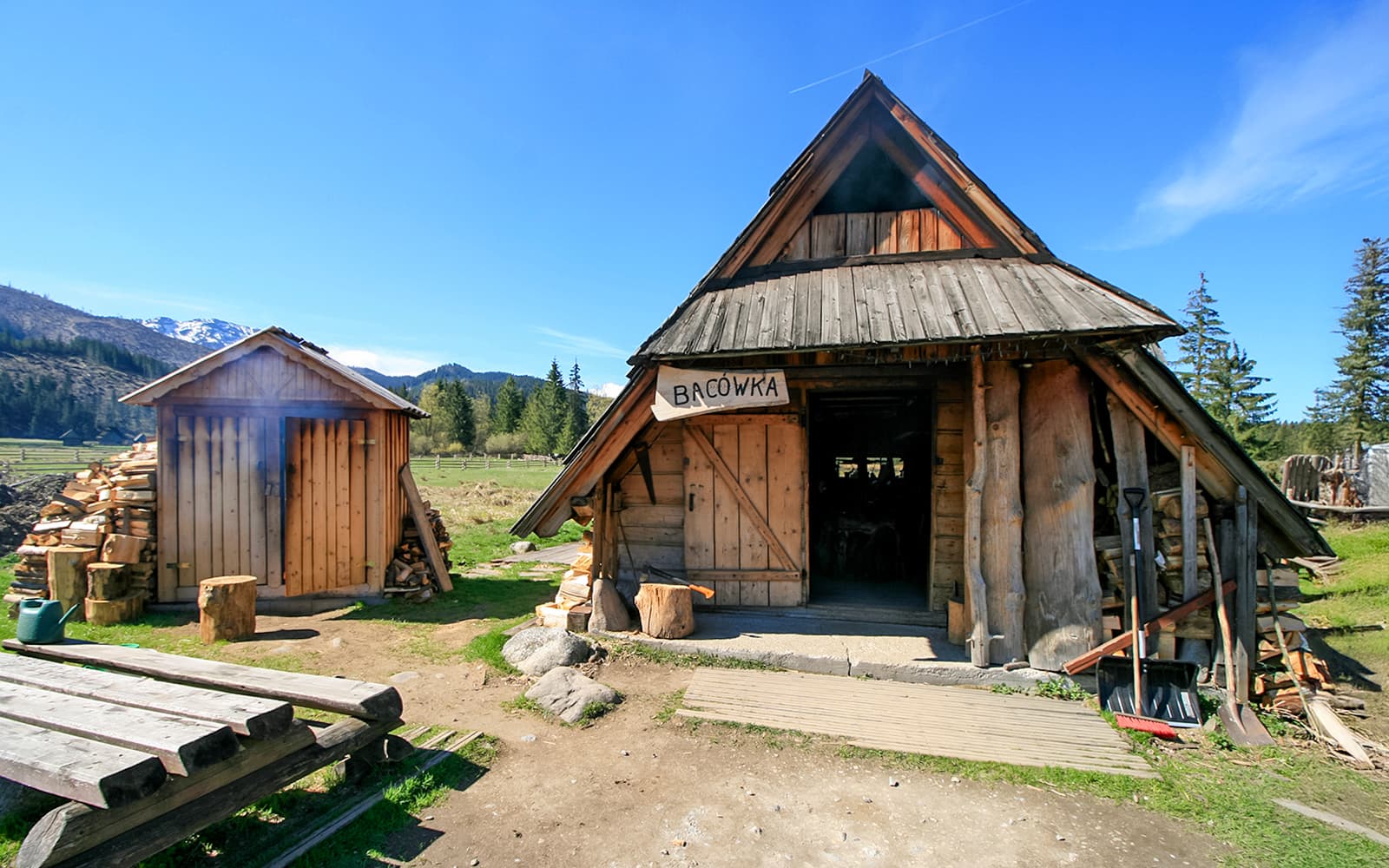 Kraków to Zakopane Day Trip with Chochołów Thermal Spa, Cable Car & Transfers tickets in Zakopane - Features | TickYourList