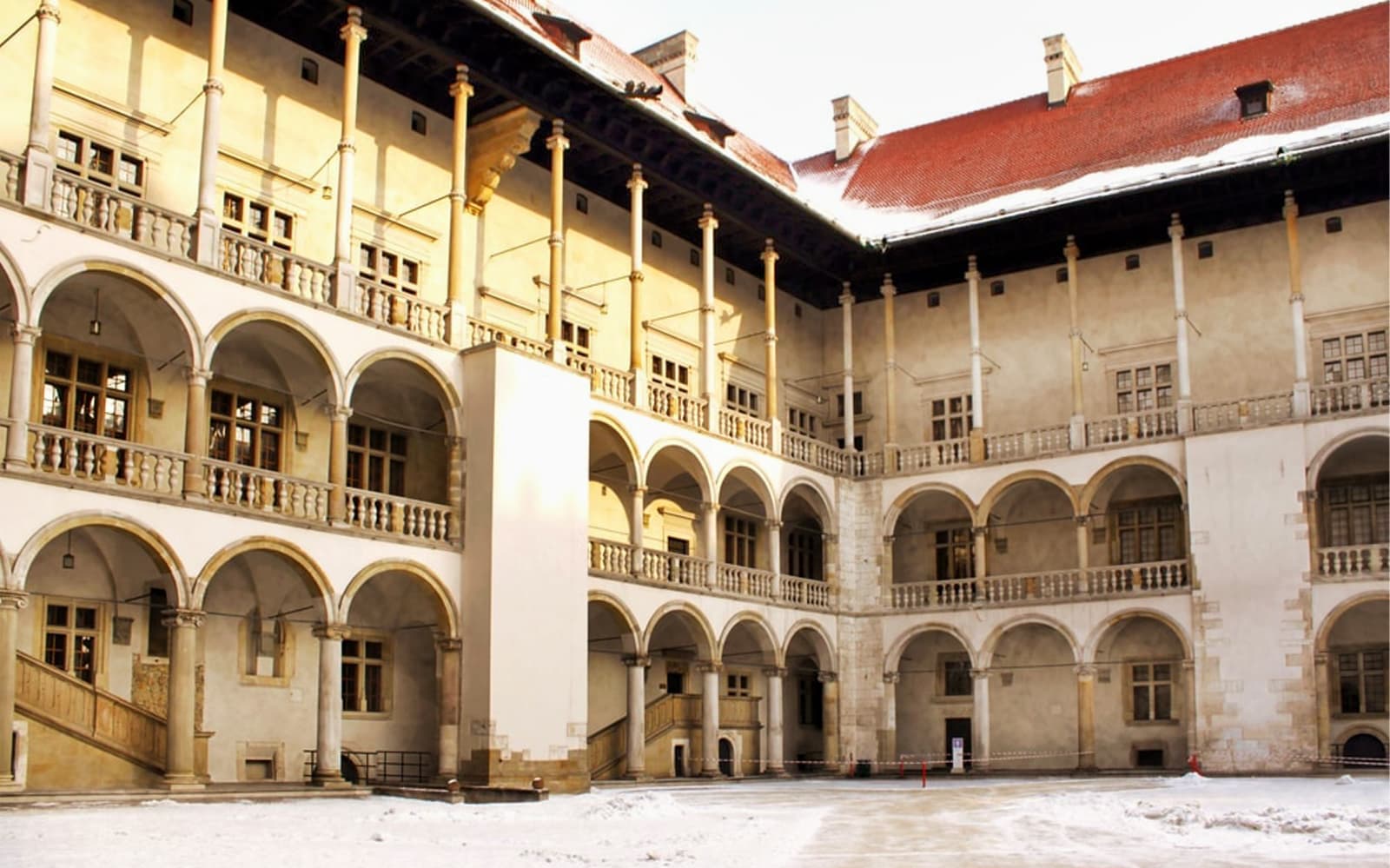Combo (Save 10%): Wawel Castle & Cathedral Guided Tour + 1-Hour Night Cruise on Vistula River AG tickets in Krakow - Activities | TickYourList