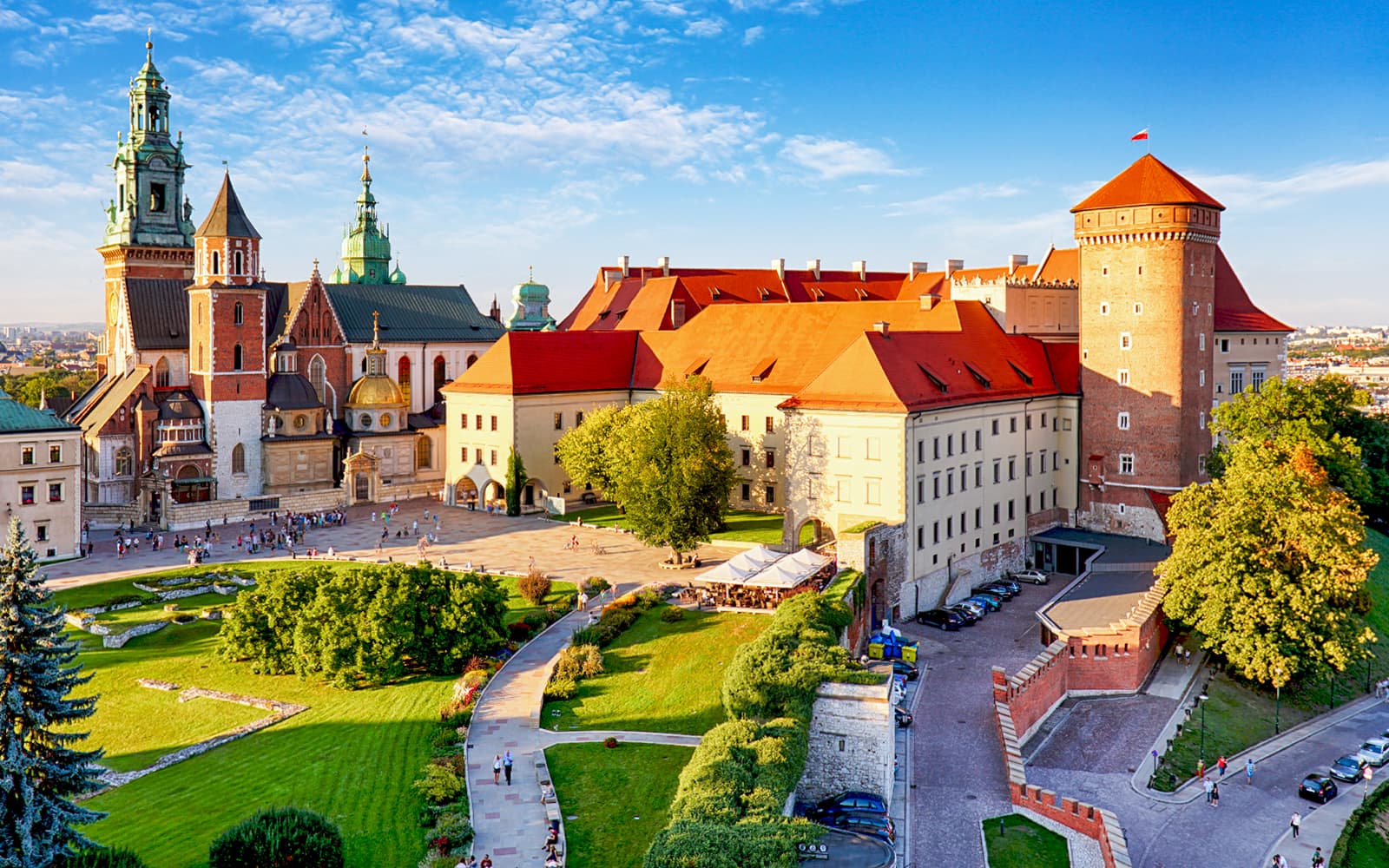 Wawel Castle Guided Tour with Skip-the-Line Entry Tickets to the Interiors