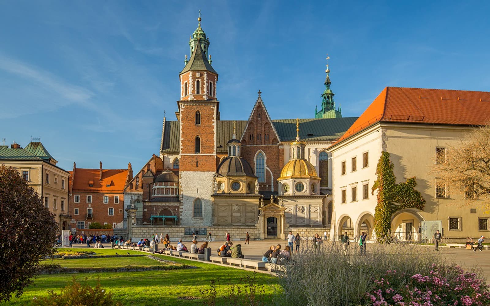 Wawel Castle, Cathedral and Rynek Underground Museum Guided Tour with Lunch tickets in Krakow - Attractions | TickYourList