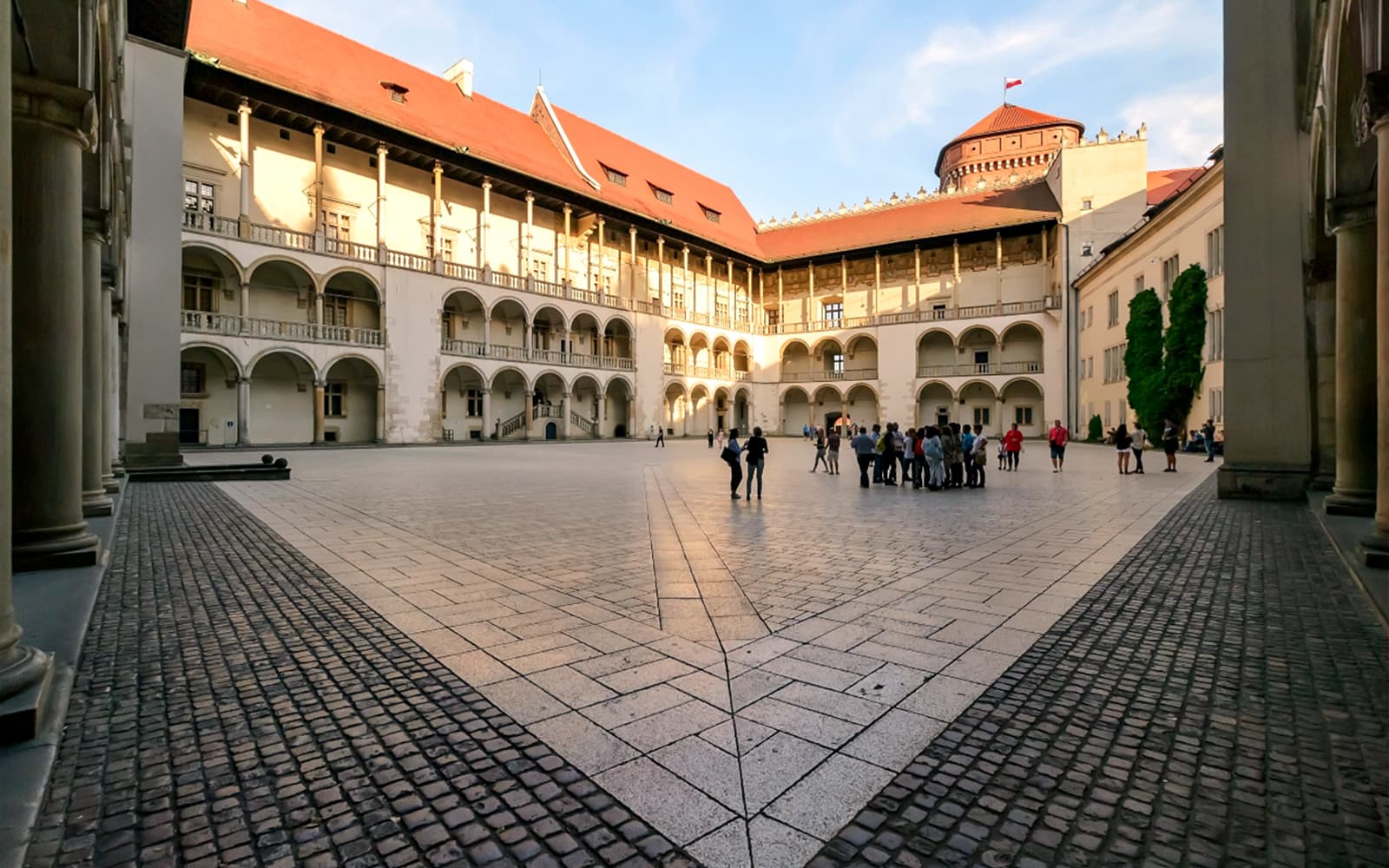 Wawel Castle, Cathedral and Rynek Underground Museum Guided Tour with Lunch tickets in Krakow - Highlights | TickYourList