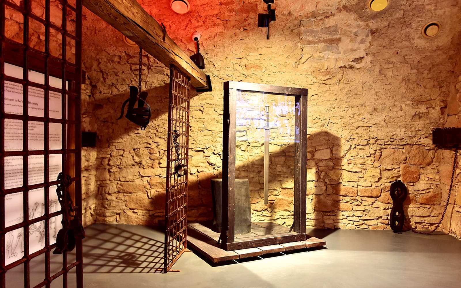 Krakow Old Town: St. Mary's Basilica and Rynek Underground Guided Tour tickets in Krakow - Attractions | TickYourList