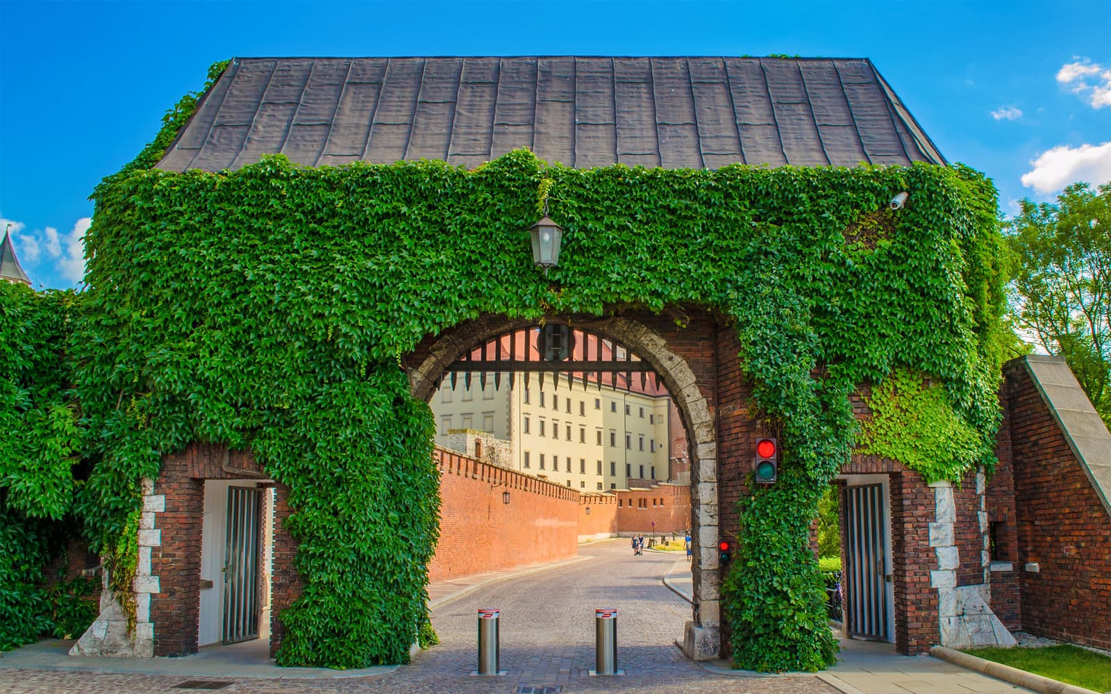 Wawel Hill: Surroundings Tour with Audio Guide tickets in Krakow - Attractions | TickYourList