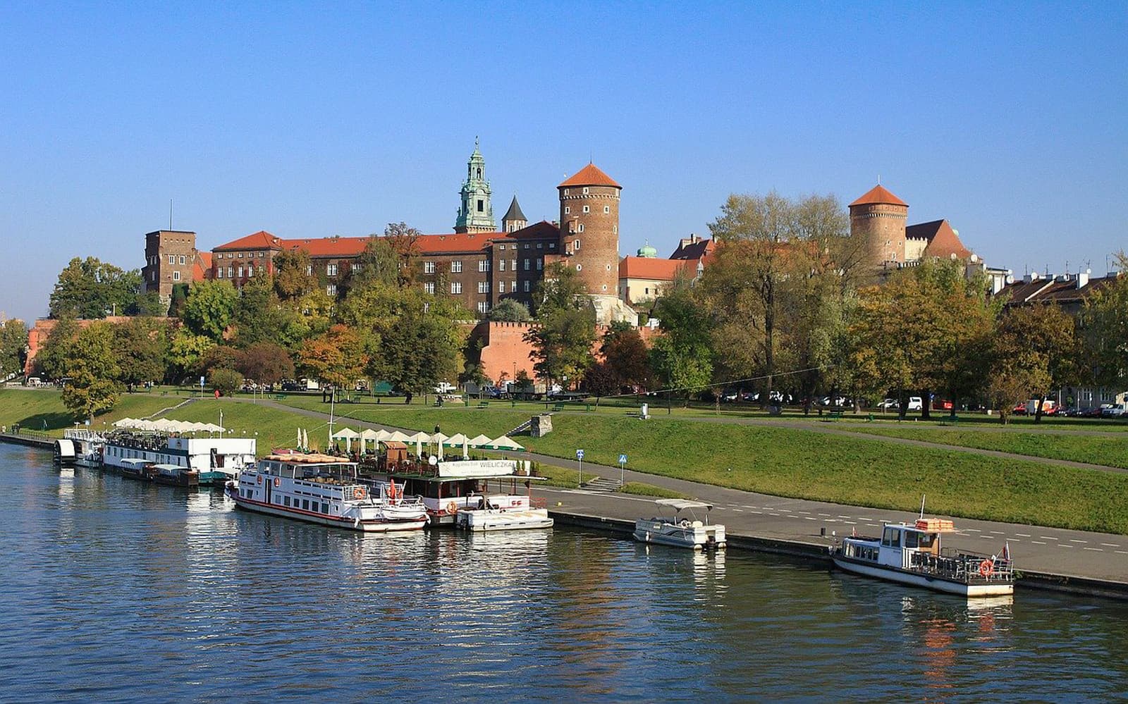 Wawel Hill: Surroundings Tour with Audio Guide tickets in Krakow - Highlights | TickYourList