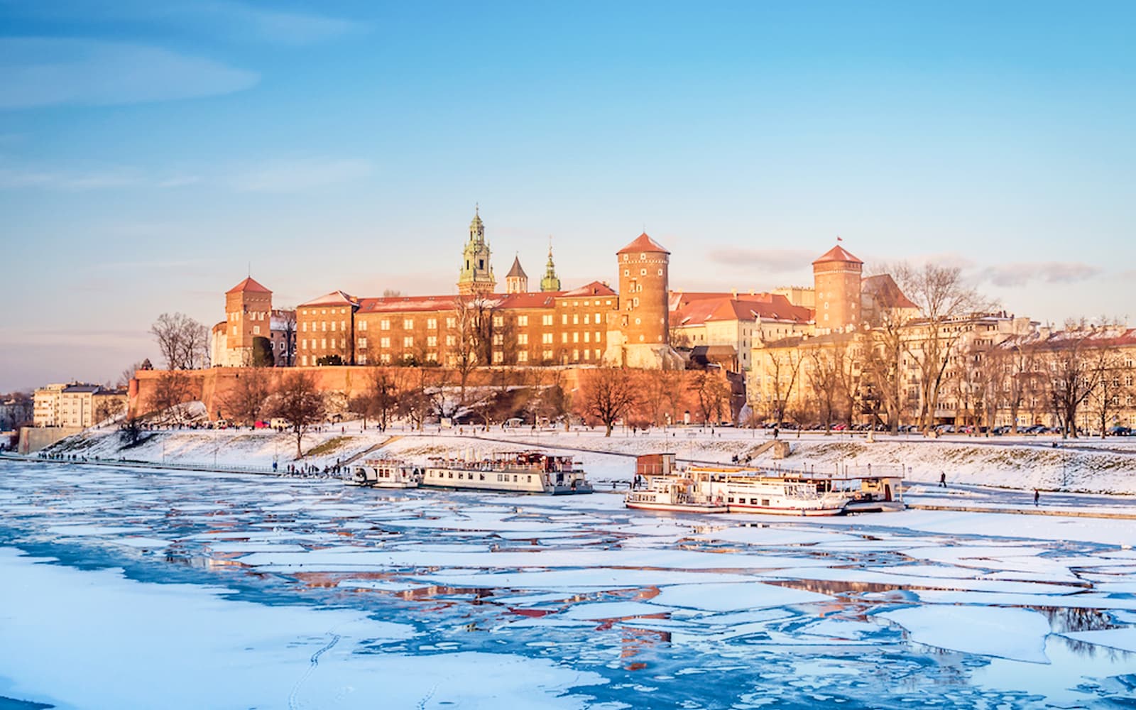 Combo (Save 5%): Krakow-Balice Airport Transfers + Krakow Card tickets in Krakow - Features | TickYourList