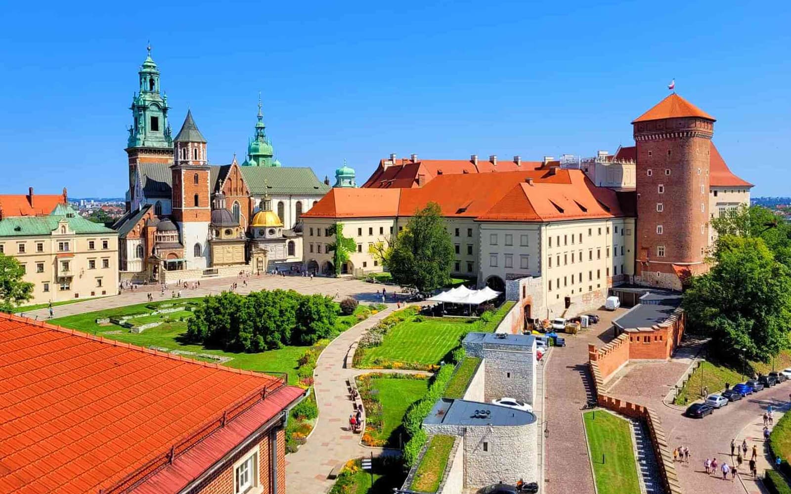 Combo: Schindler's Factory Skip-the-Line + Wawel Castle Guided Tour Tickets in Krakow - Features | TickYourList