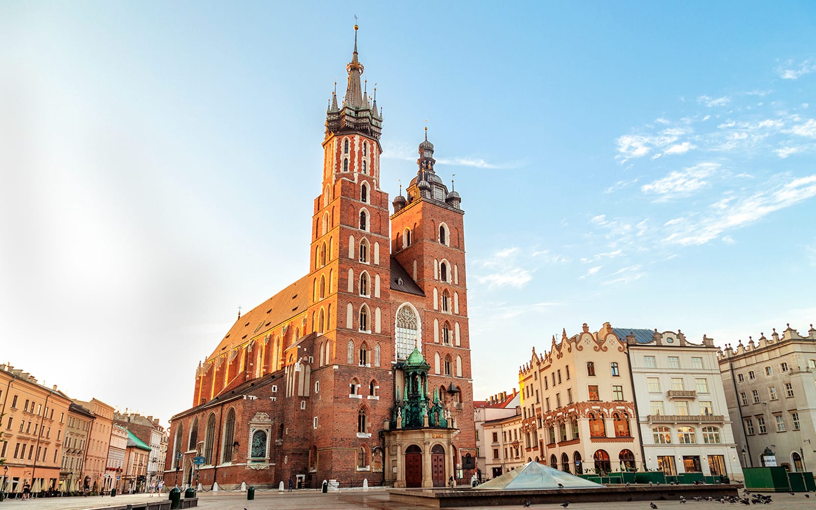 Krakow Old Town & Saint Mary's Basilica Express Guided Tour experience tickets in Krakow | TickYourList