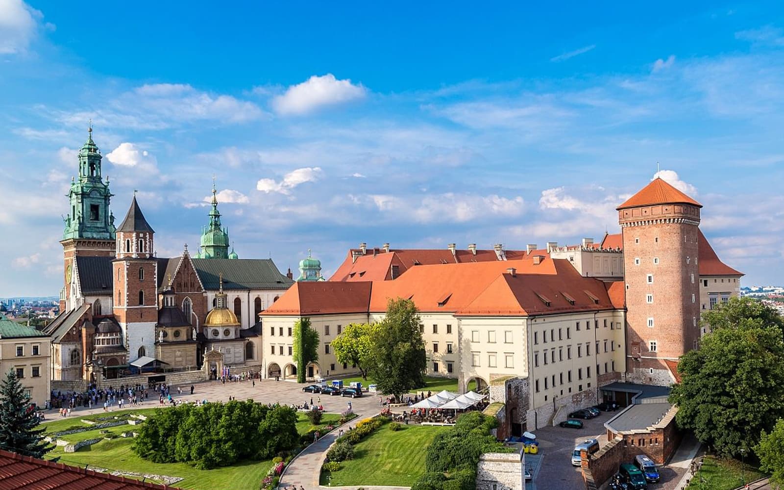 Old Town Sightseeing by Golf Cart & Wawel Castle Guided Tour