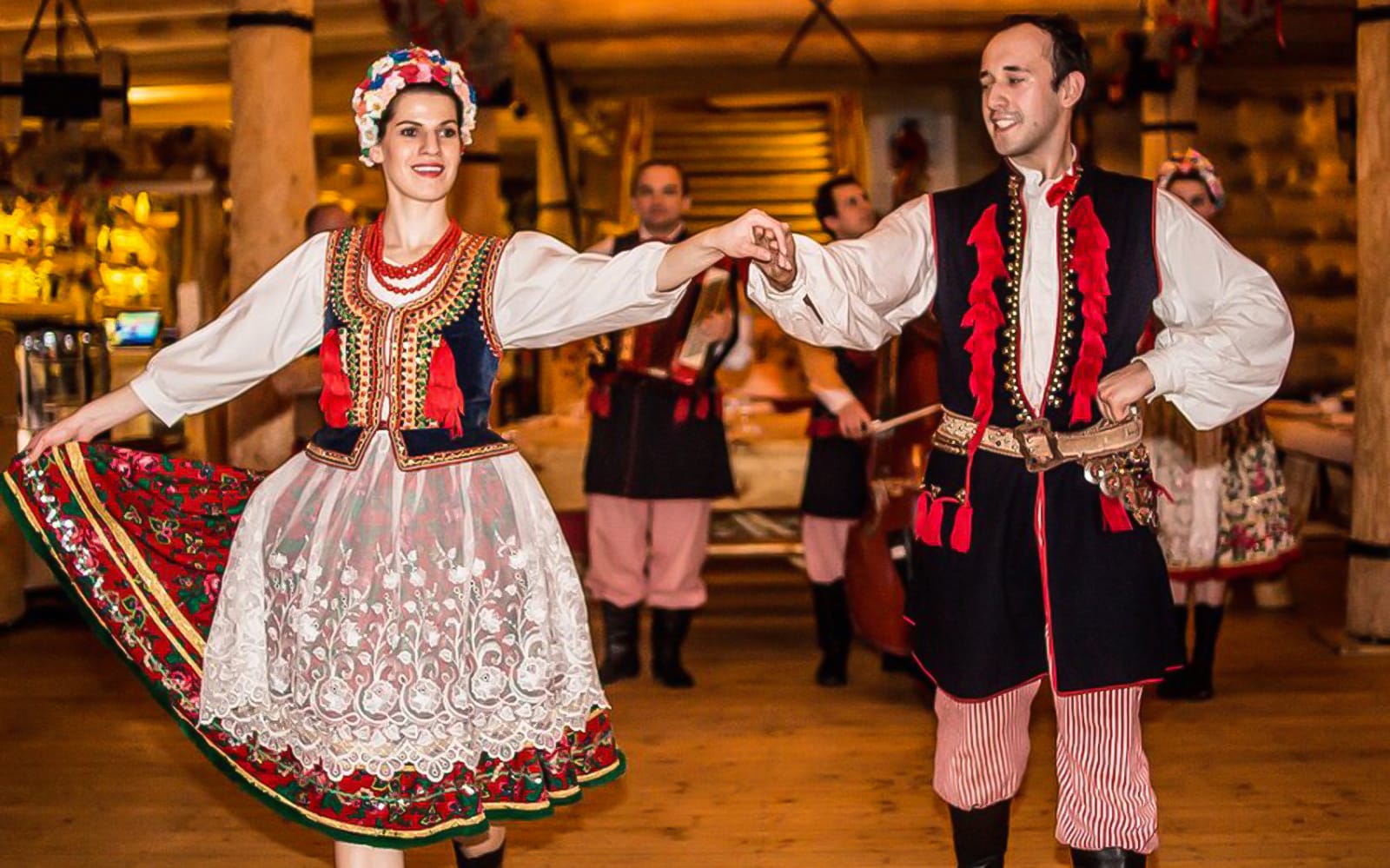 Polish Folk Show with All-You-Can-Eat Dinner experience tickets in Krakow | TickYourList