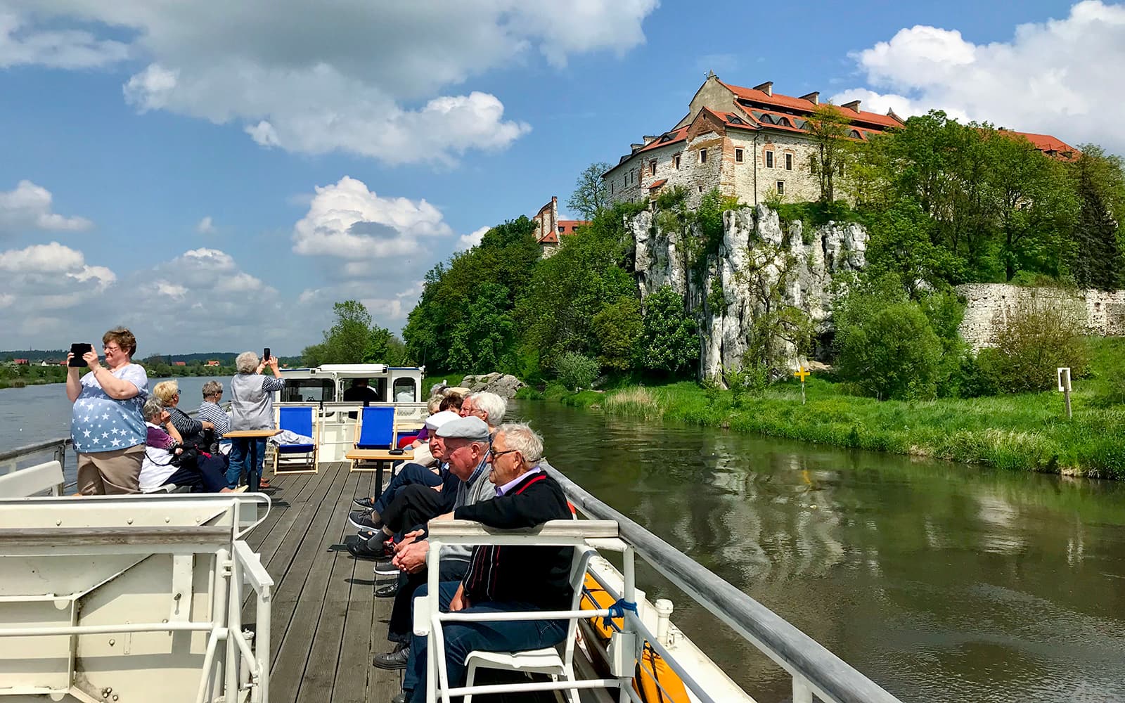 From Krakow: Vistula River Sightseeing Cruise to Tyniec tickets in Krakow - Features | TickYourList