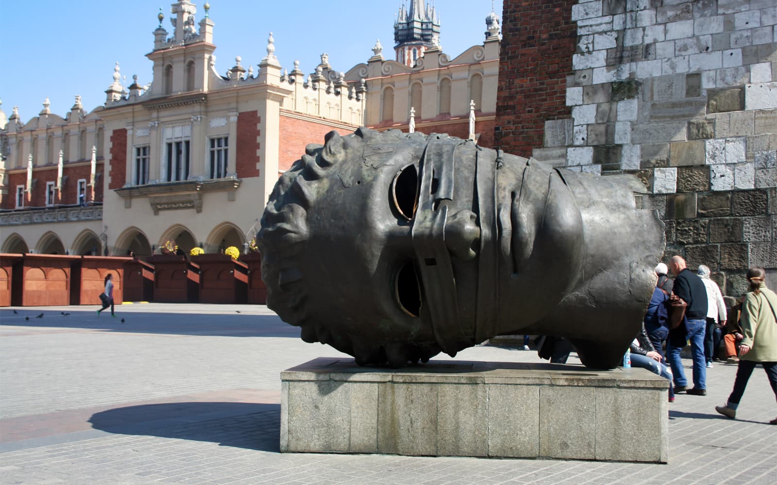 Guided Tour along the Royal Route on the Old Town and Wawel Hill tickets in Krakow - Activities | TickYourList