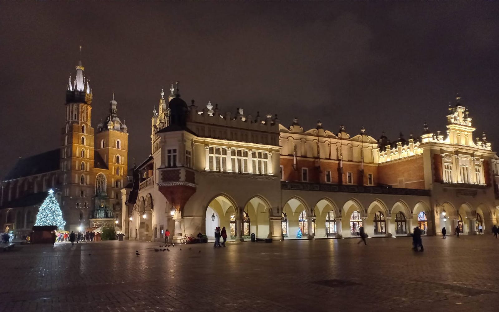 Auschwitz-Birkenau and Krakow Tour Starting From Warsaw by Train tickets in Warsaw - Highlights | TickYourList