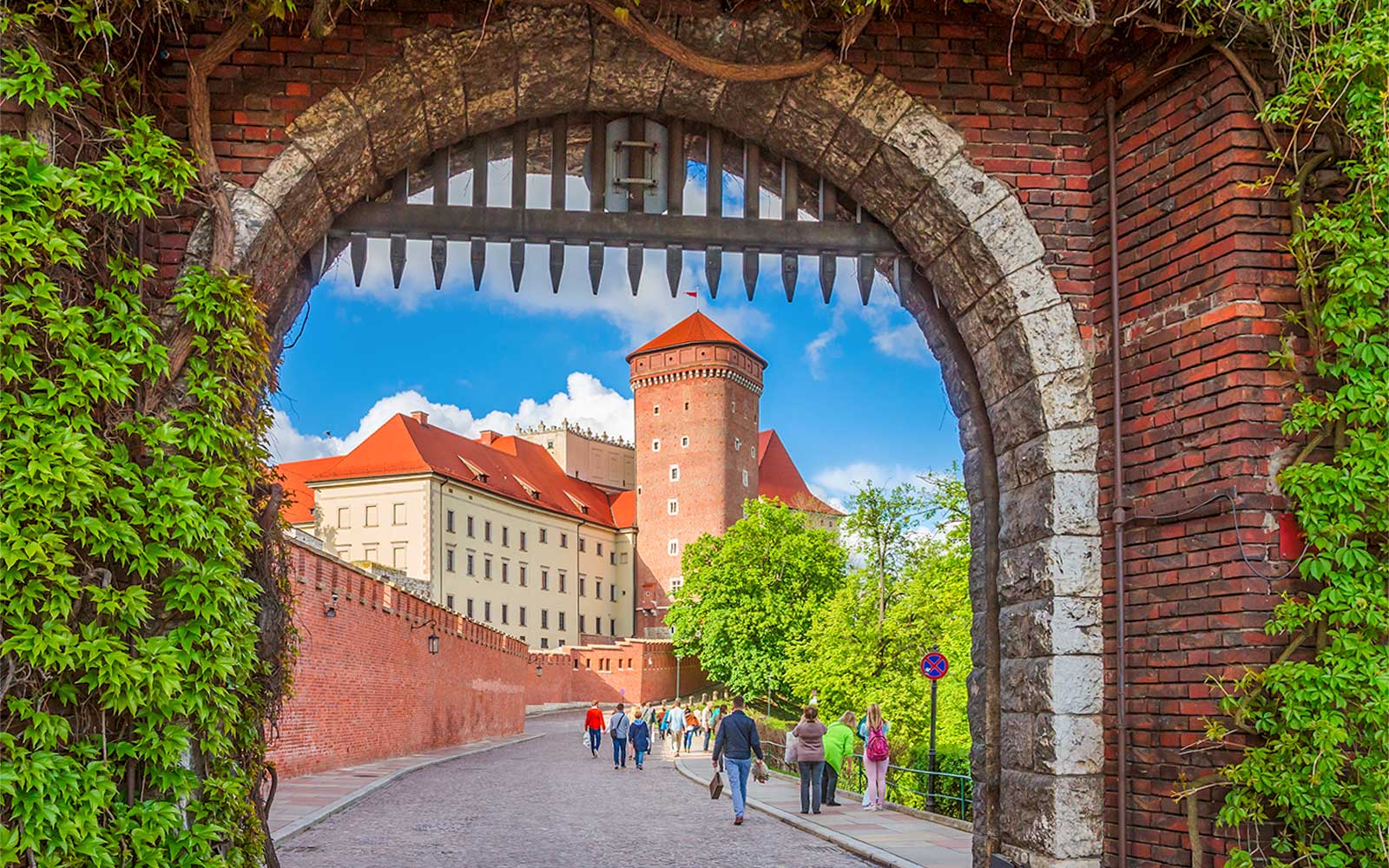Walking Tour of Krakow's Old Town with Audio Guide tickets in Krakow - Features | TickYourList