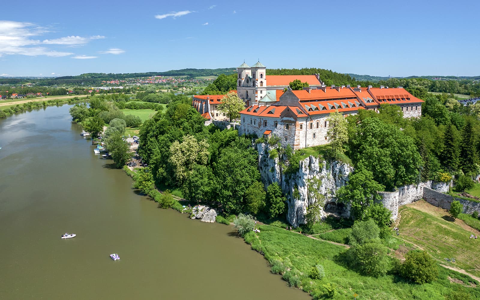 Krakow Sightseeing River Cruise on a Private Gondola tickets in Krakow - Full Experience | TickYourList