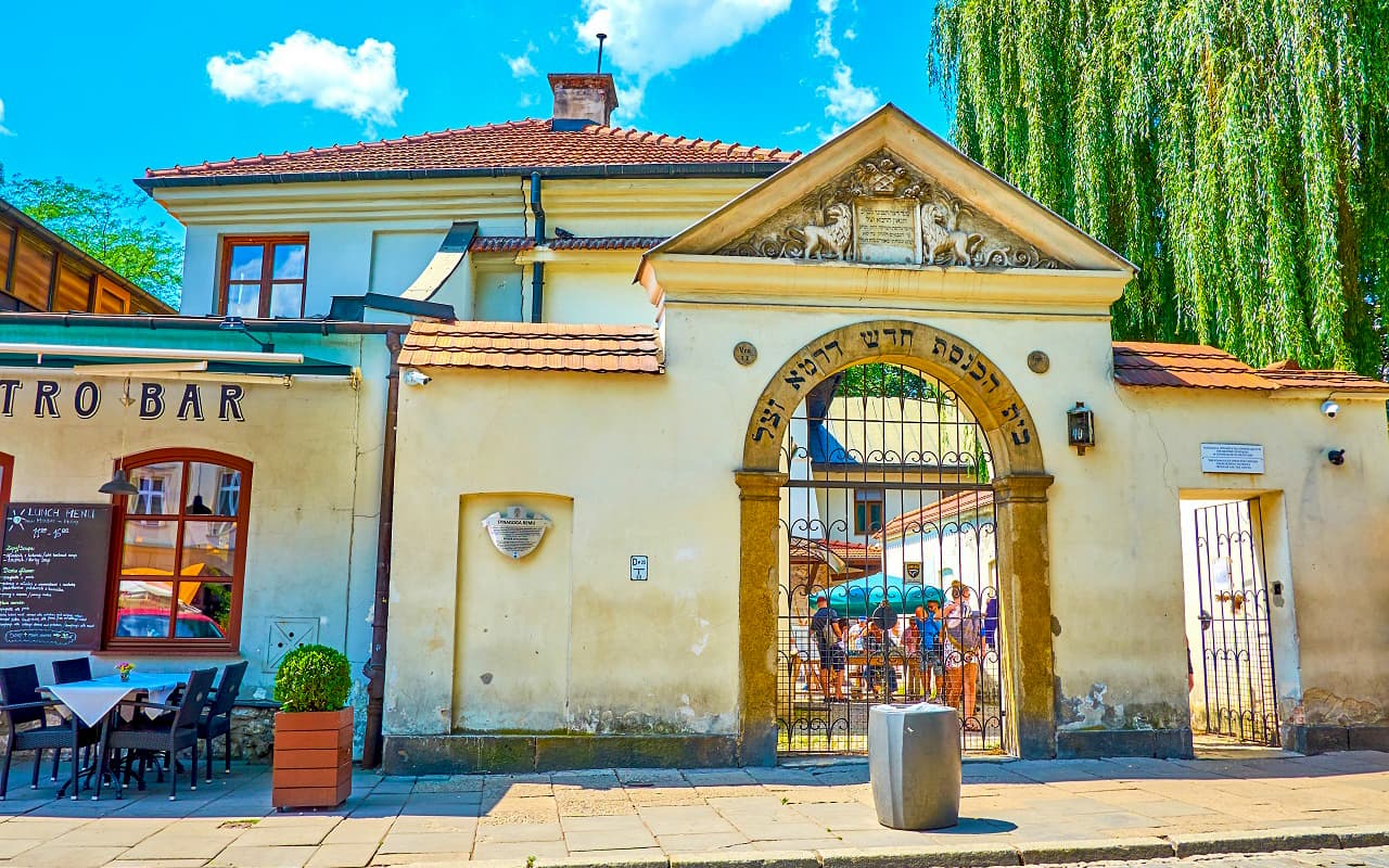 Walking Tour of Jewish Quarter Kazimierz with Optional Old Synagogue Tickets in Krakow - Attractions | TickYourList