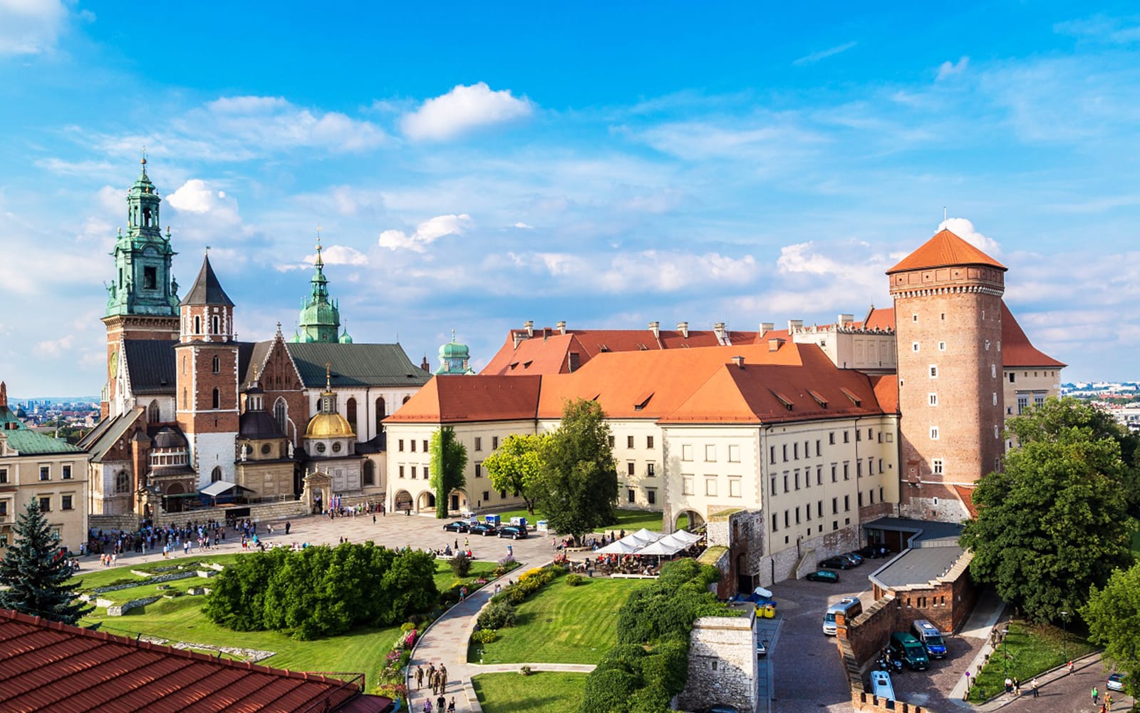 Small-Group Guided Tour of Wawel Castle & Cathedral with a Glass of Wine tickets in Krakow - Attractions | TickYourList