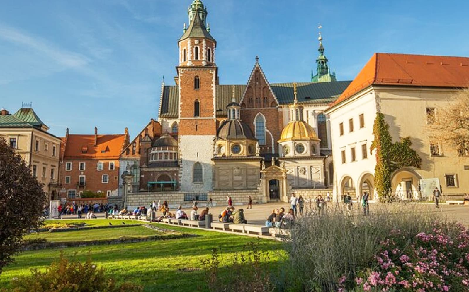 Krakow: Old Town by Golf Cart, Wawel Castle and Salt Mine Wieliczka Guided Tour