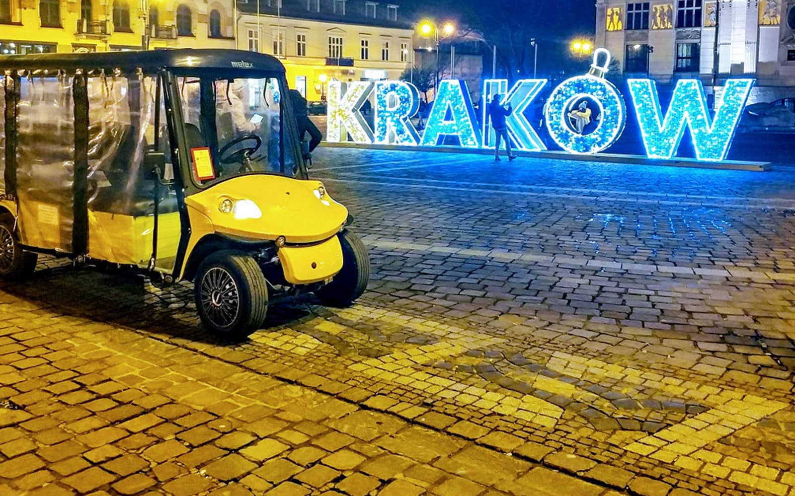 Krakow: Old Town by Golf Cart, Wawel Castle and Salt Mine Wieliczka Guided Tour tickets in Krakow - Highlights | TickYourList