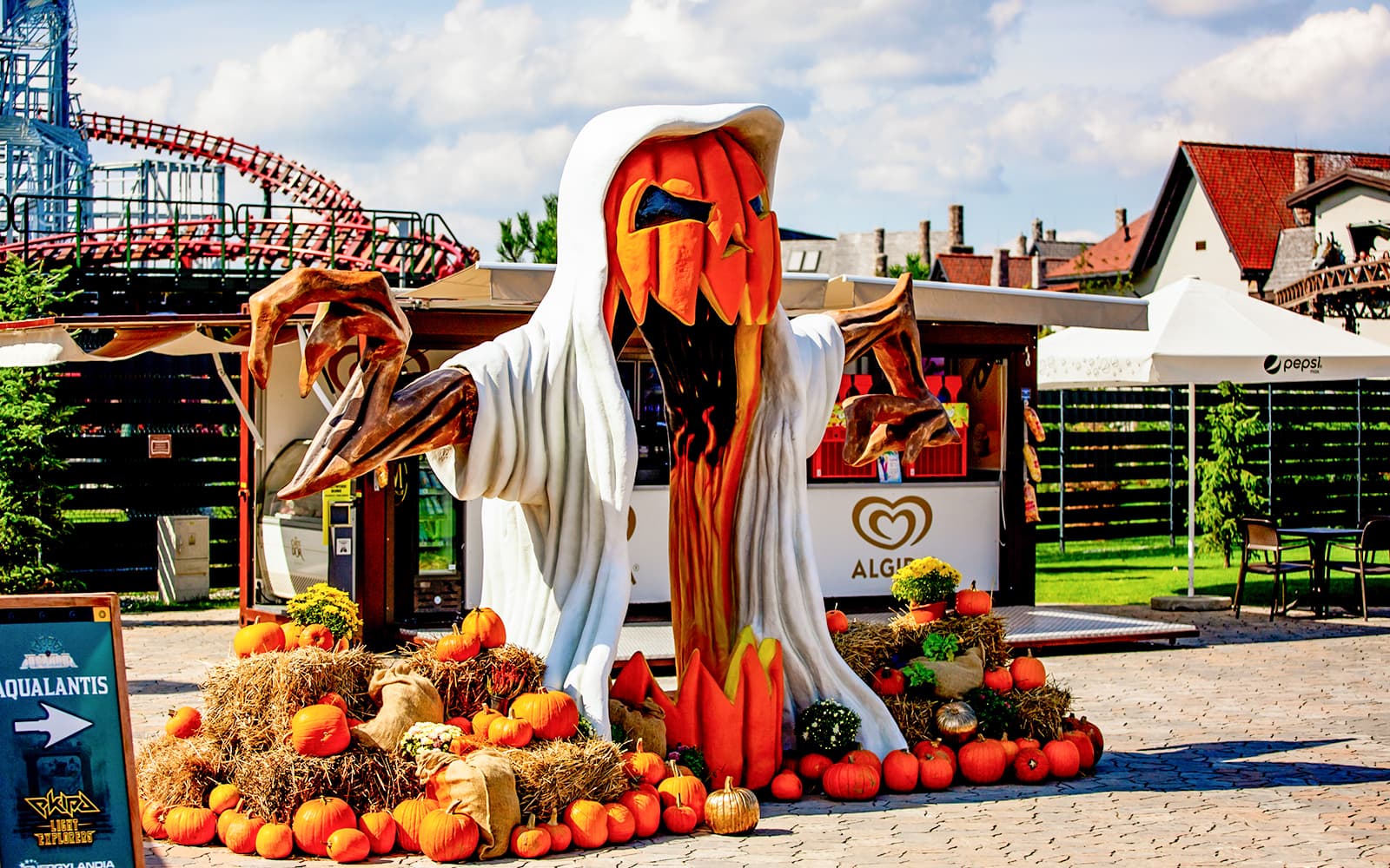 Fast-Track Tickets to Special Halloween Event at Energylandia in Krakow - Activities | TickYourList
