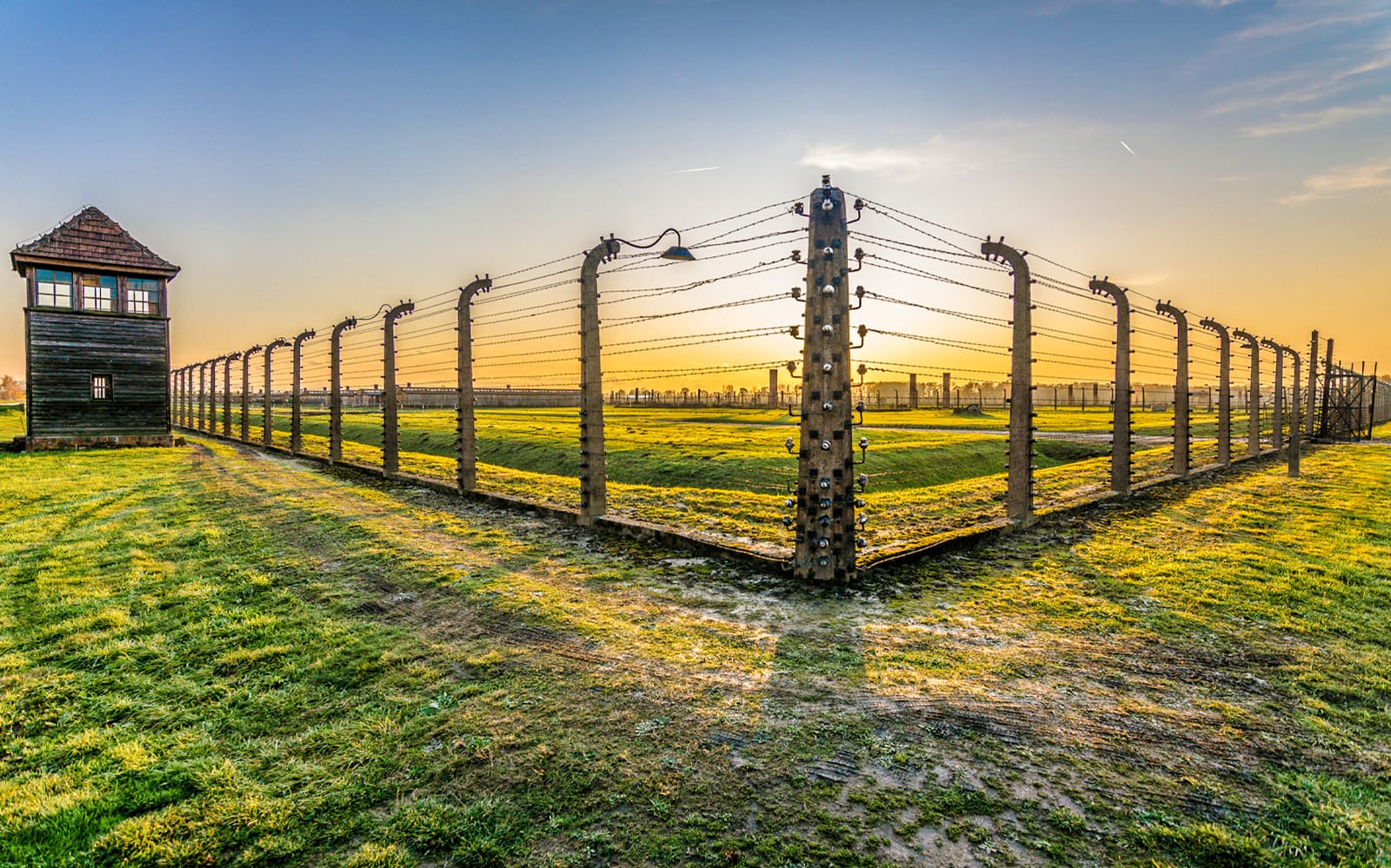 Auschwitz-Birkenau Guided Tour with Lunch & Hotel Transfers from Krakow Center tickets in Krakow - Full Experience | TickYourList